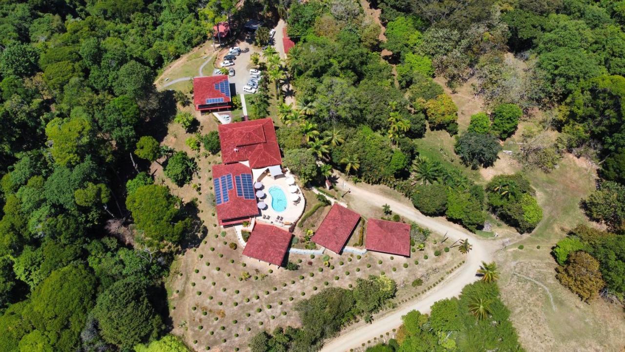 Alturas Villa *