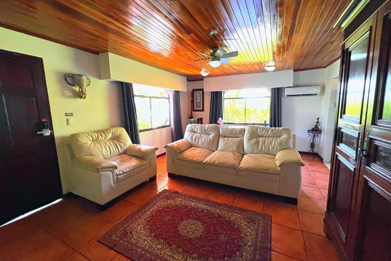 Holiday home Casa Valentina - Ocean, Nature, Relax, Central Quepos