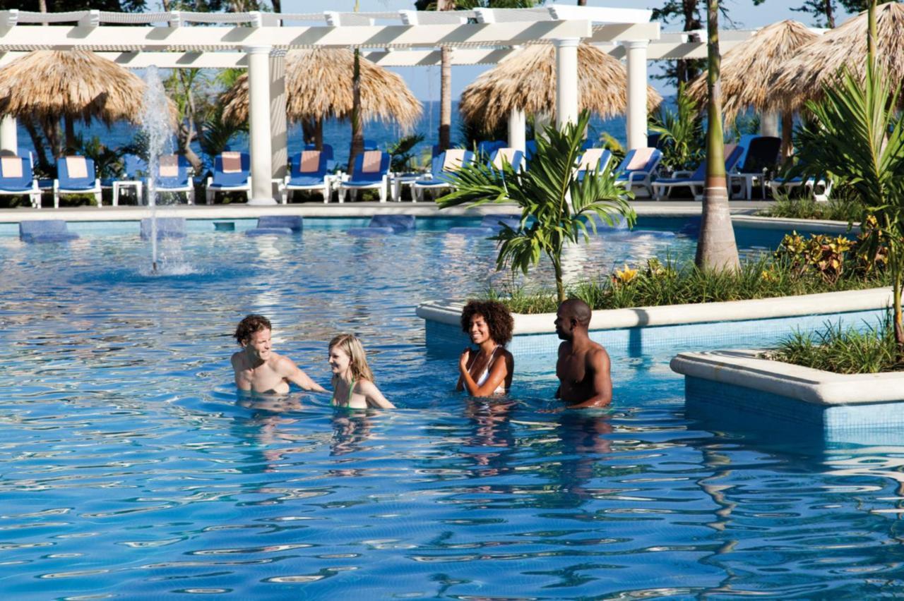 Riu Guanacaste Hotel