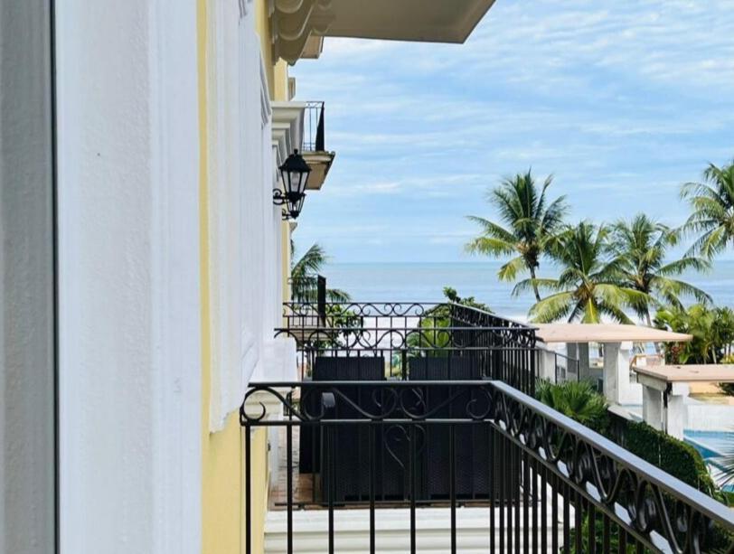 Acqua Residences 3*