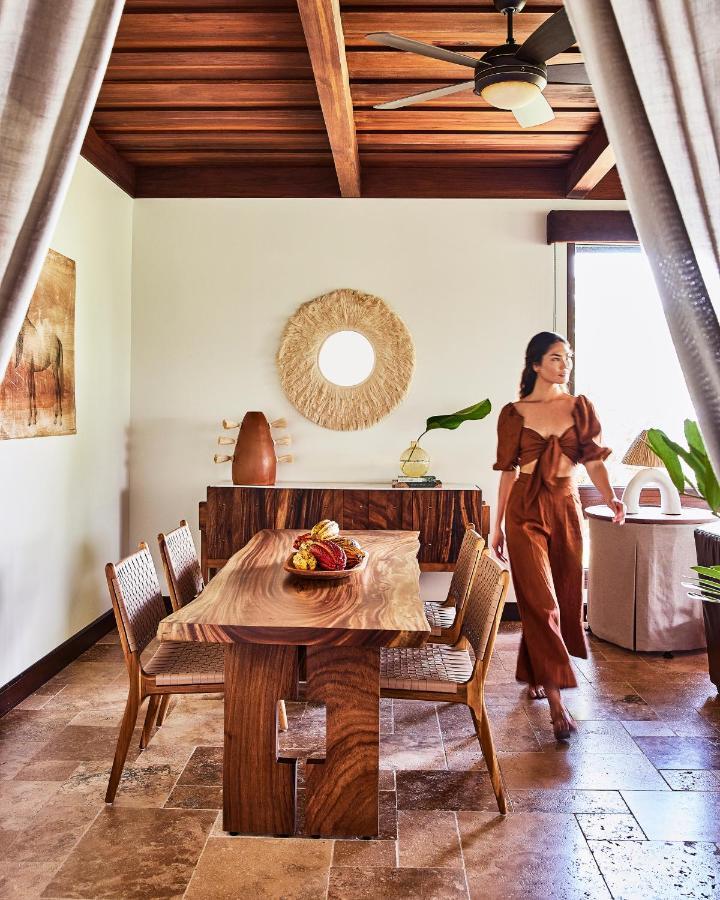 Hacienda Altagracia, Collection