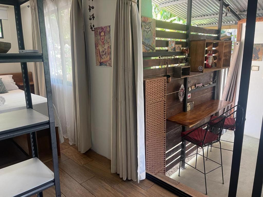 Salty Enthusiasts Share House & Hostel Playa Santa Teresa (Puntarenas)