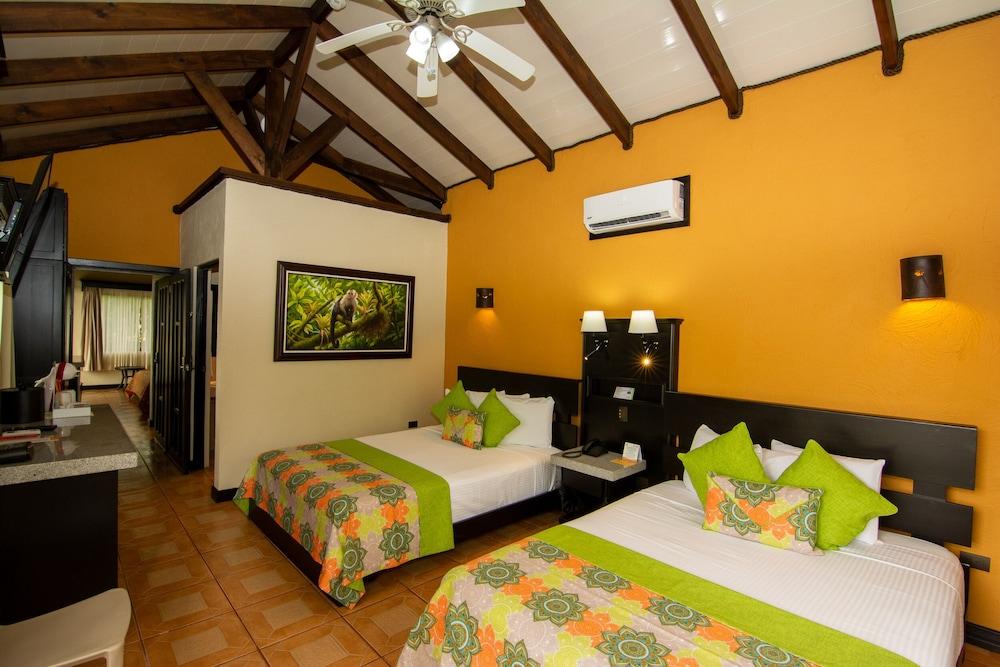 Hotel Arenal Springs & 5*