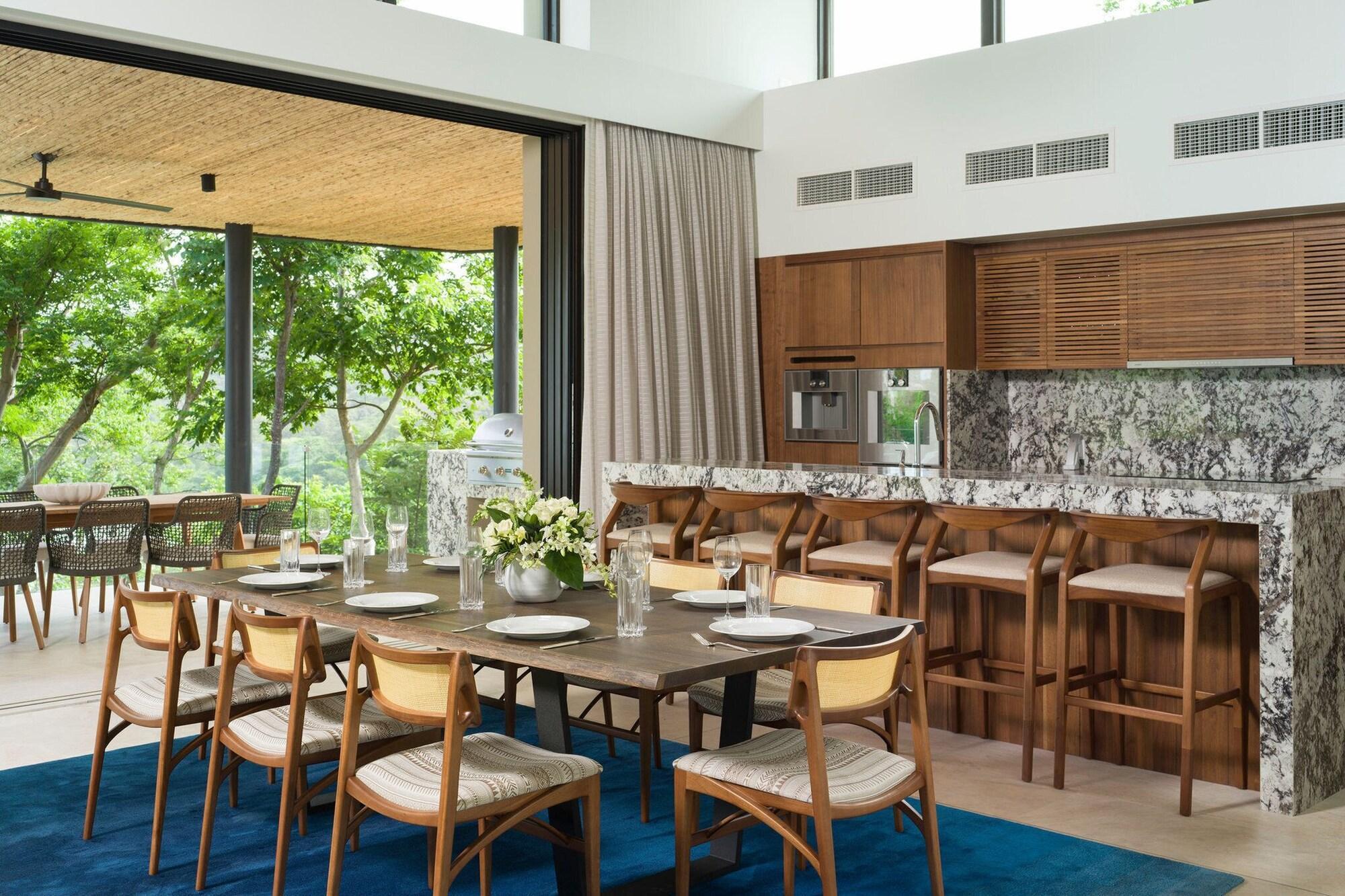 Four Seasons Peninsula Papagayo, Costa Rica 5*