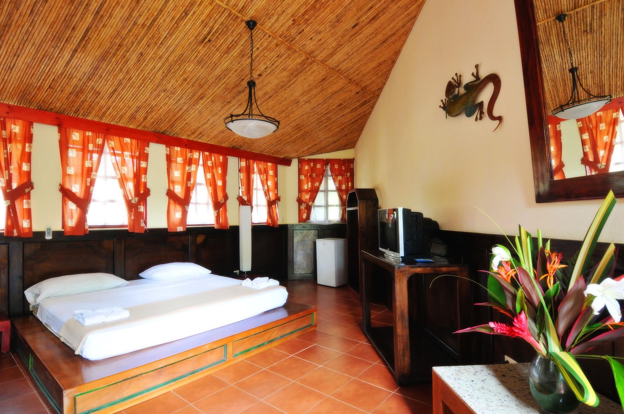 Playa Bejuco 4* Esterillos Este