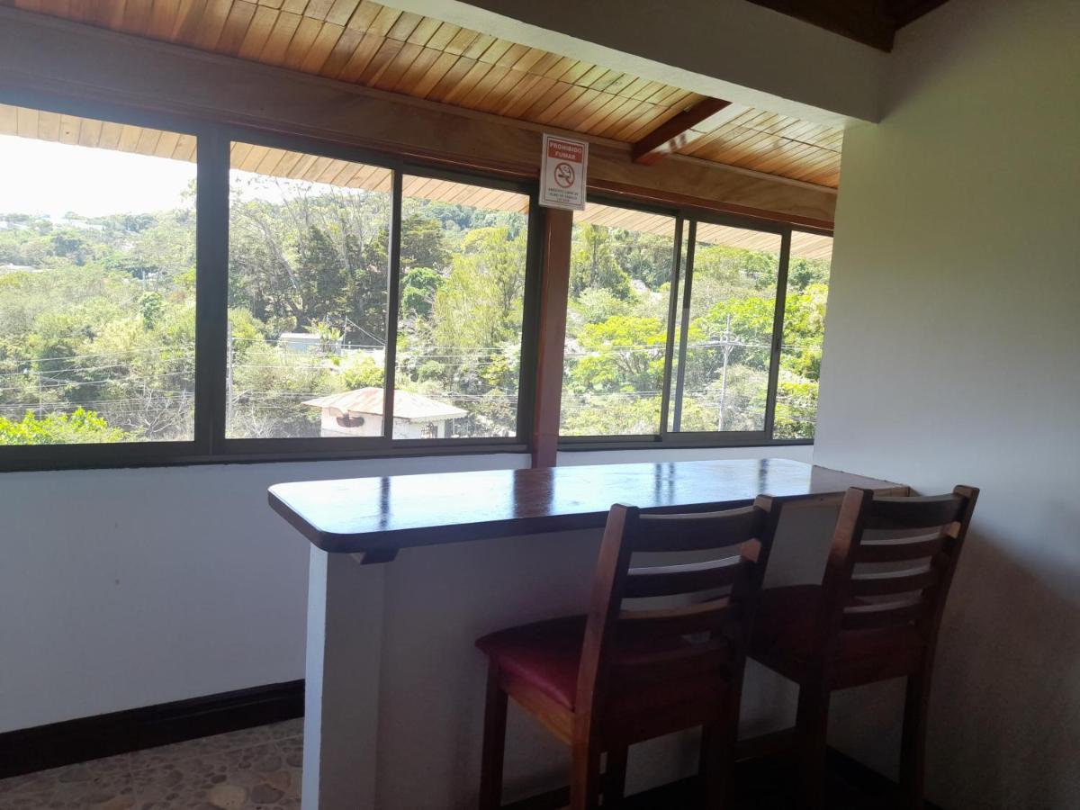 Alisson Y Restaurant