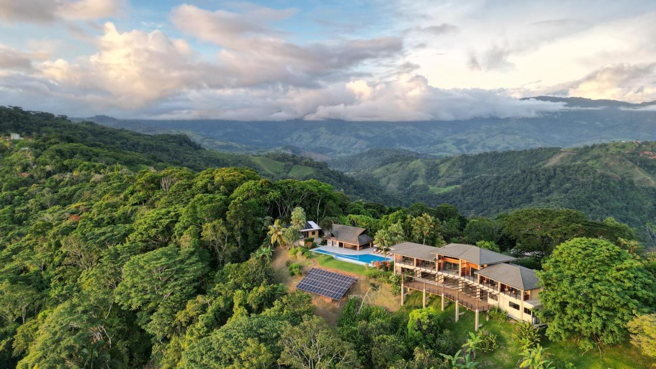 Lamangata Luxury Surf Resort *