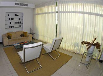 Pacific Park Aparthotel 3*
