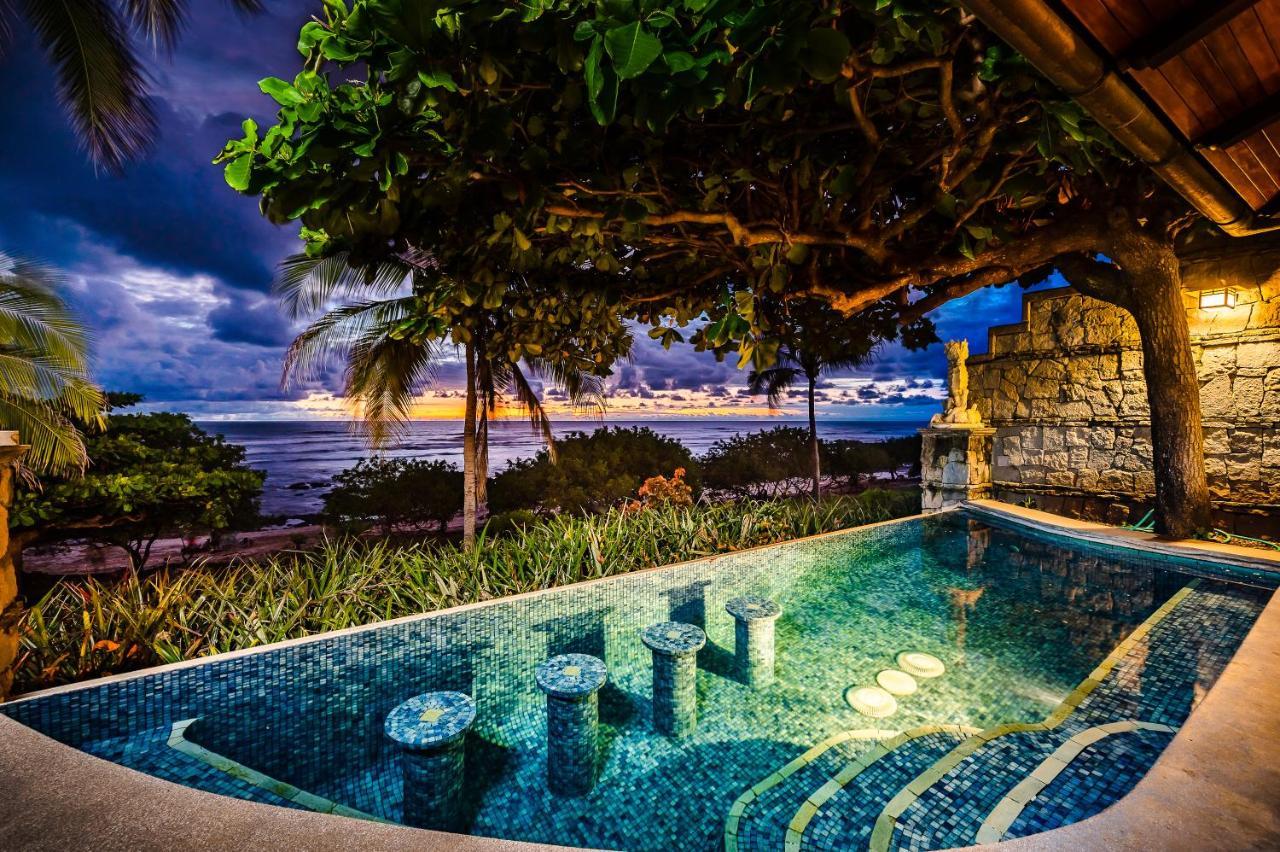 Casa Arrecife - 5bdr Beachfront - Ethereal Sunsets Villa Tamarindo
