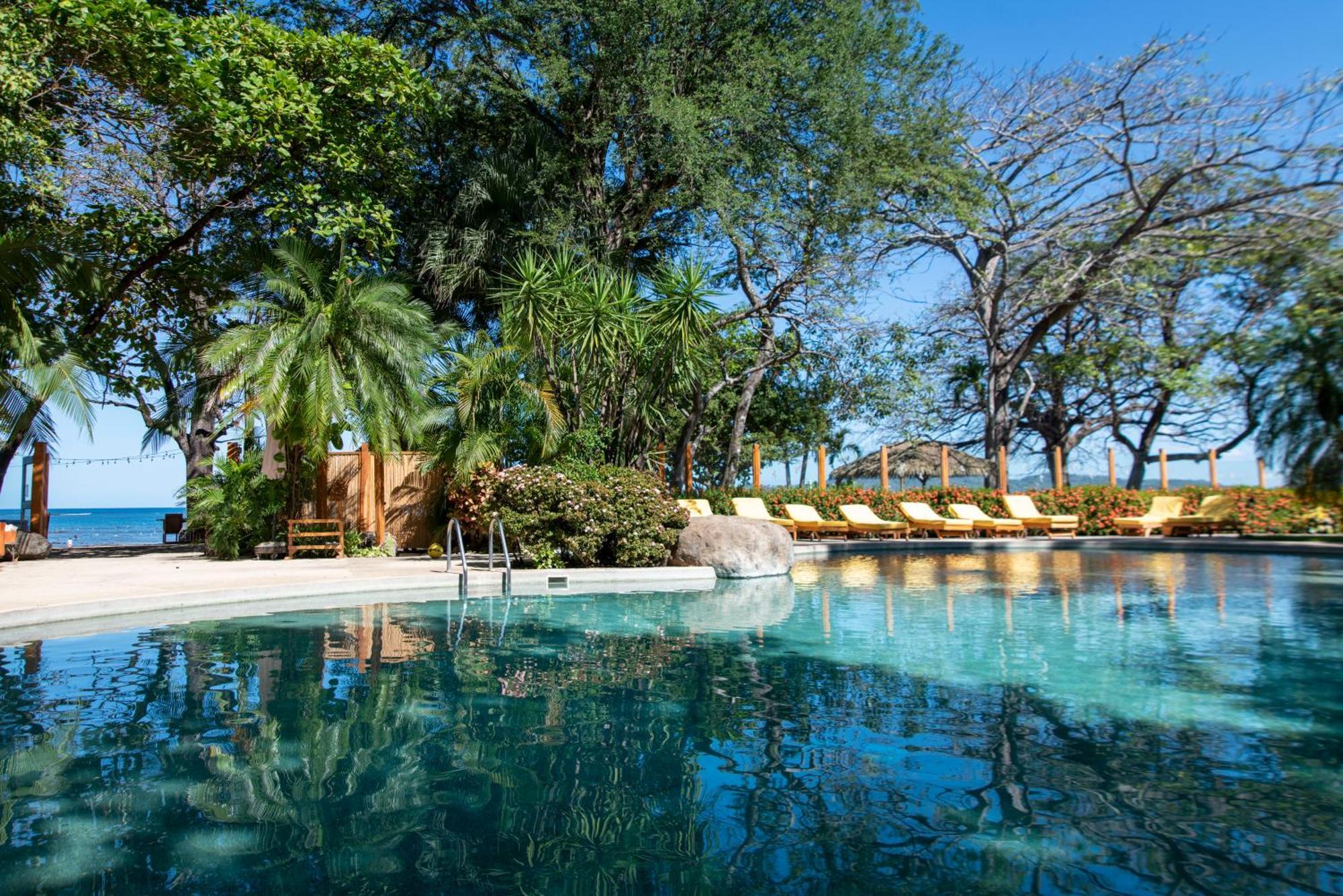 Hotel Capitan Suizo Beachfront Boutique Tamarindo