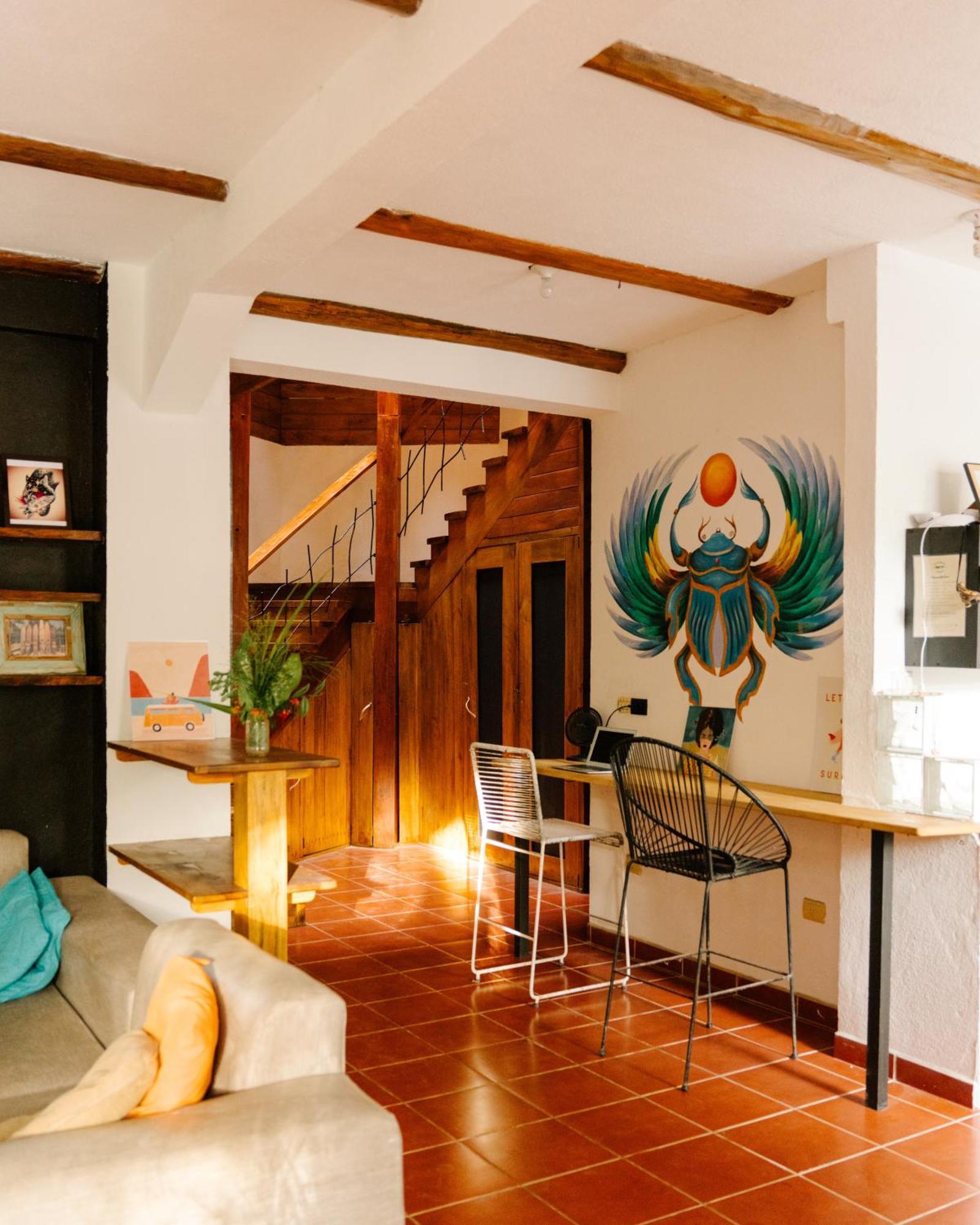 Hostel Salty Enthusiasts Share House & *