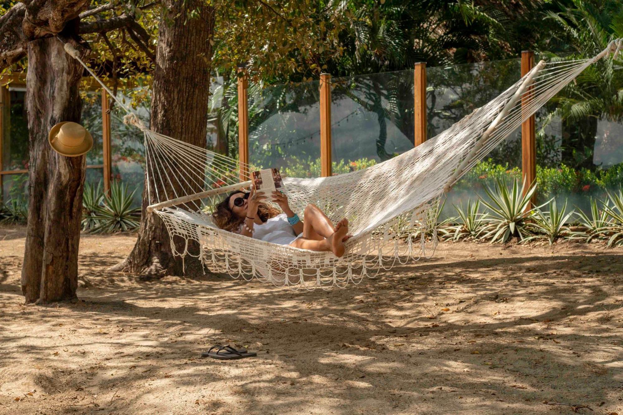 Capitan Suizo Beachfront Boutique