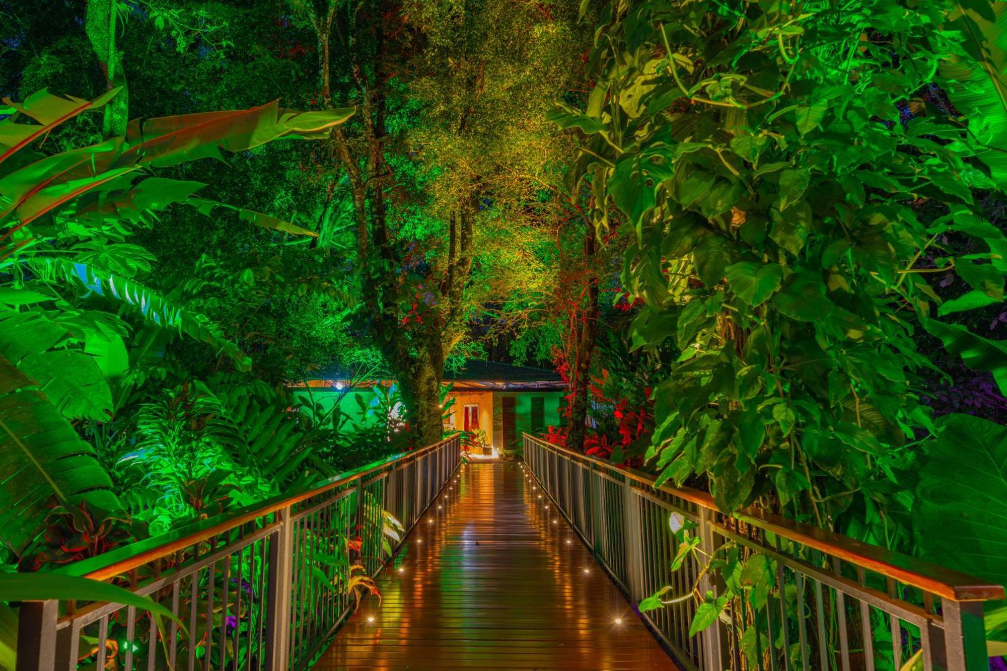 Hotel Noah's Forest By Tifakara 4*
