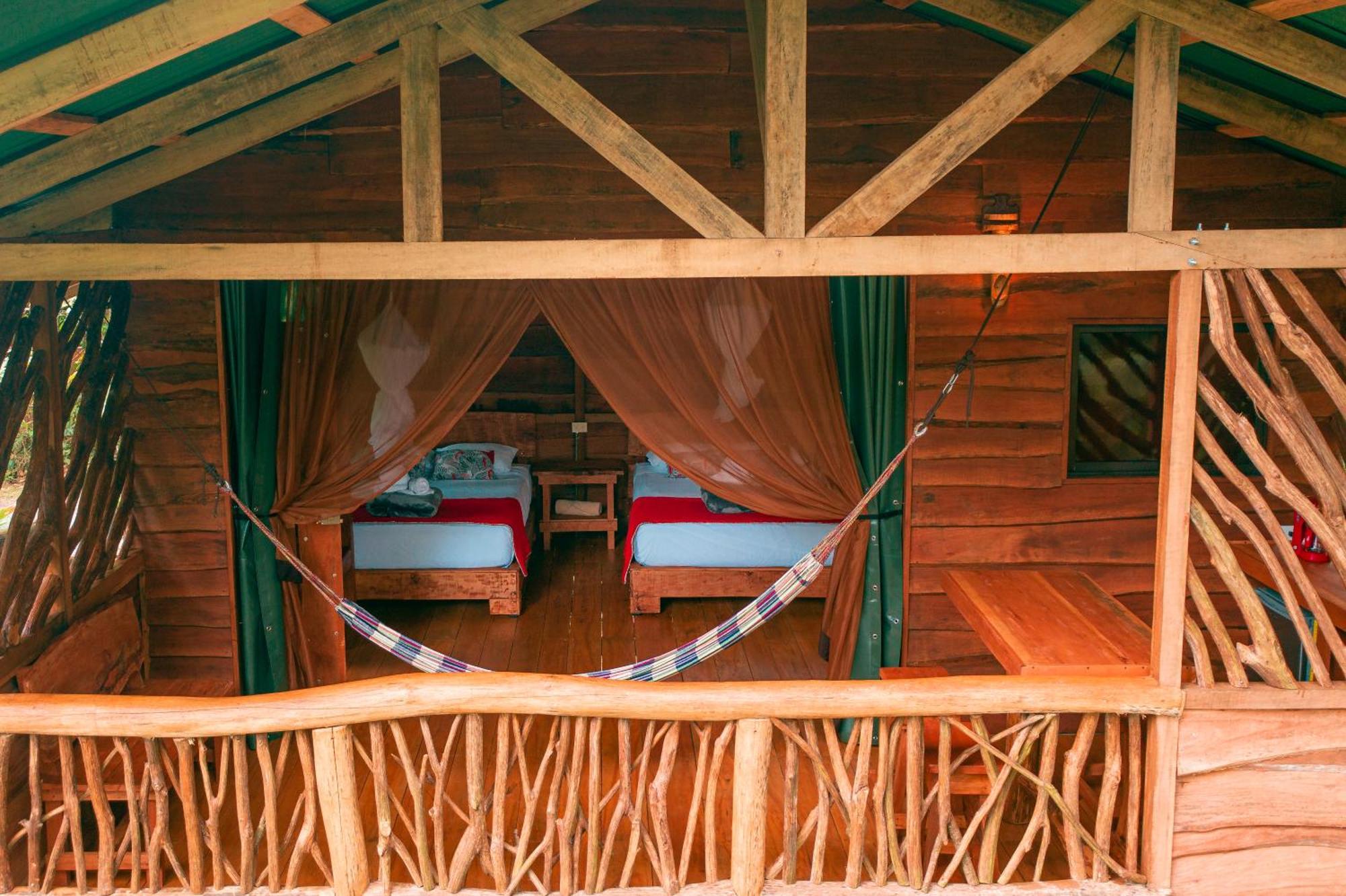 Lodge La Tigra Rainforest *