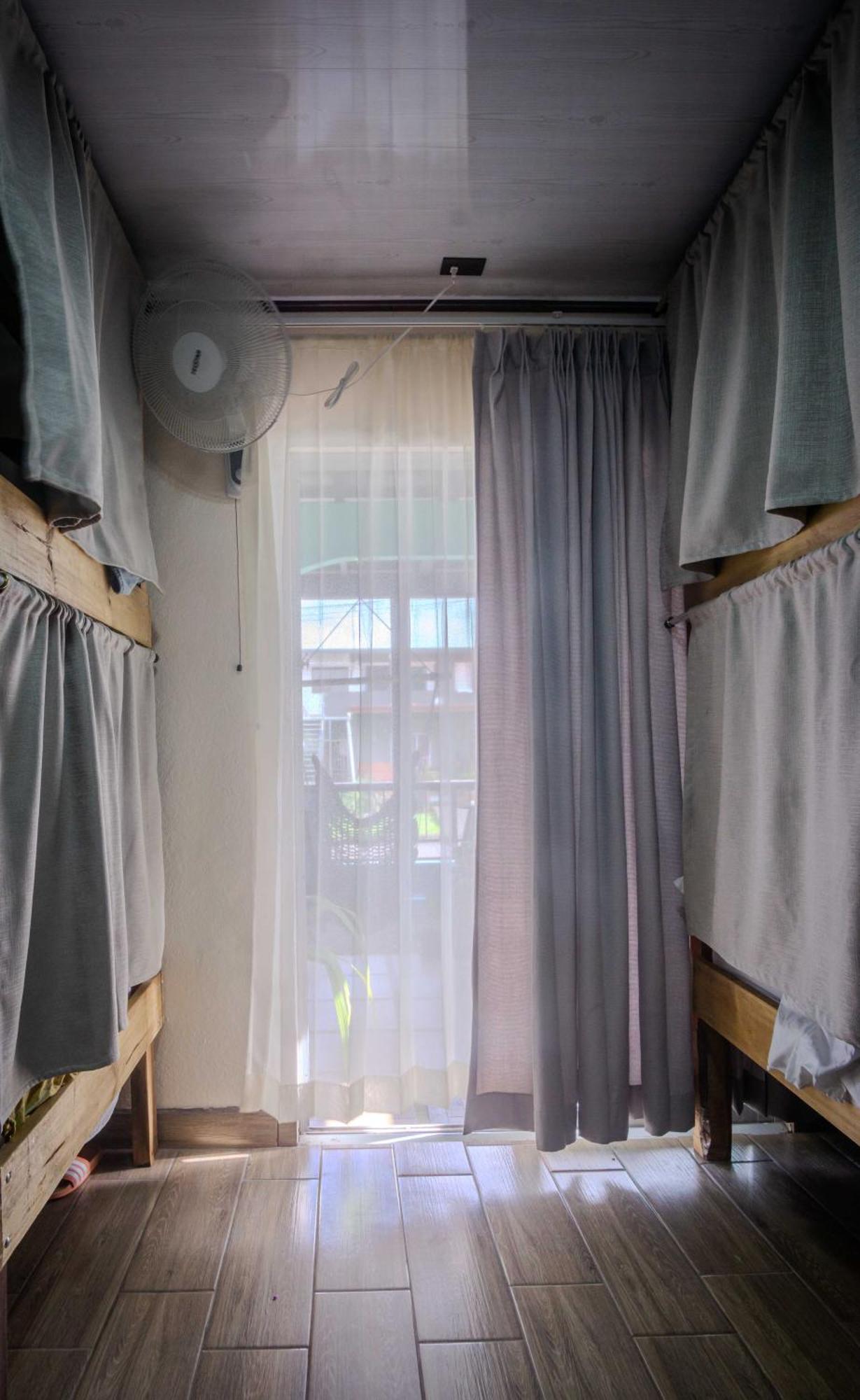 Argdivan Hostel