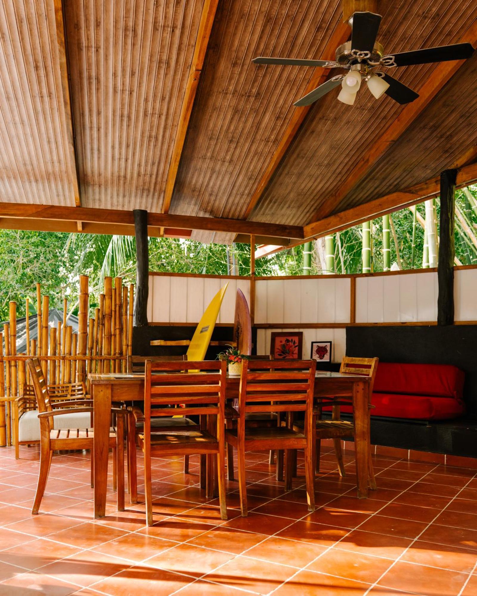 Salty Enthusiasts Share House & Playa Santa Teresa (Puntarenas)
