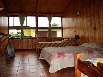 Golden Forest Bed & Breakfast 3*