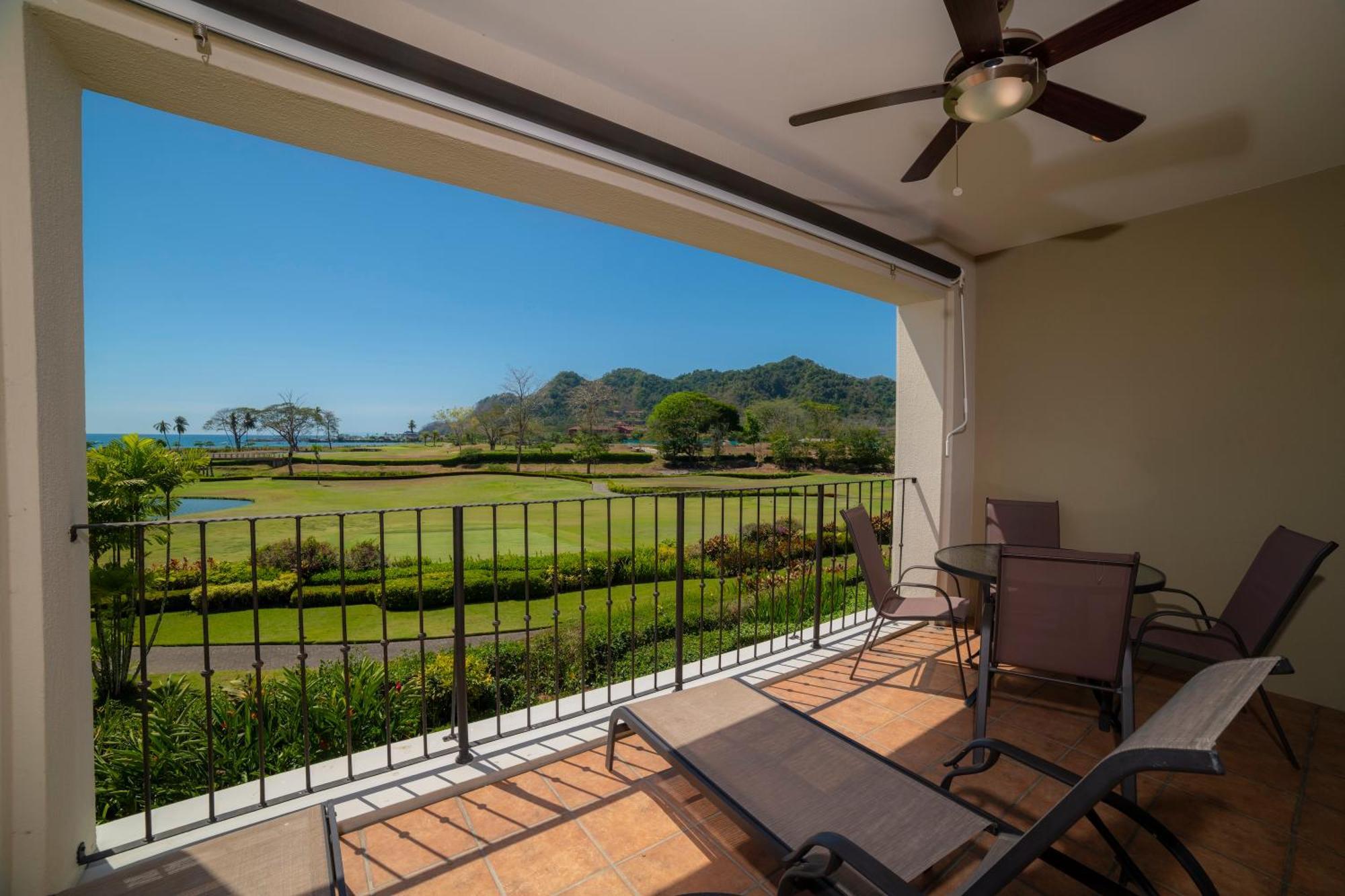Apartment Suenos Del Mar 2j By In Cr