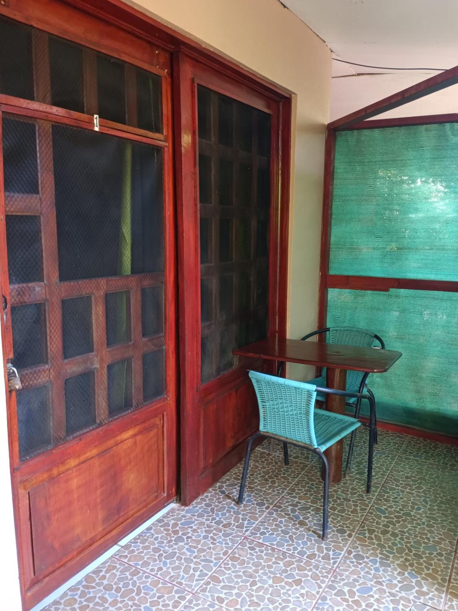 Martinas Place Hostel *