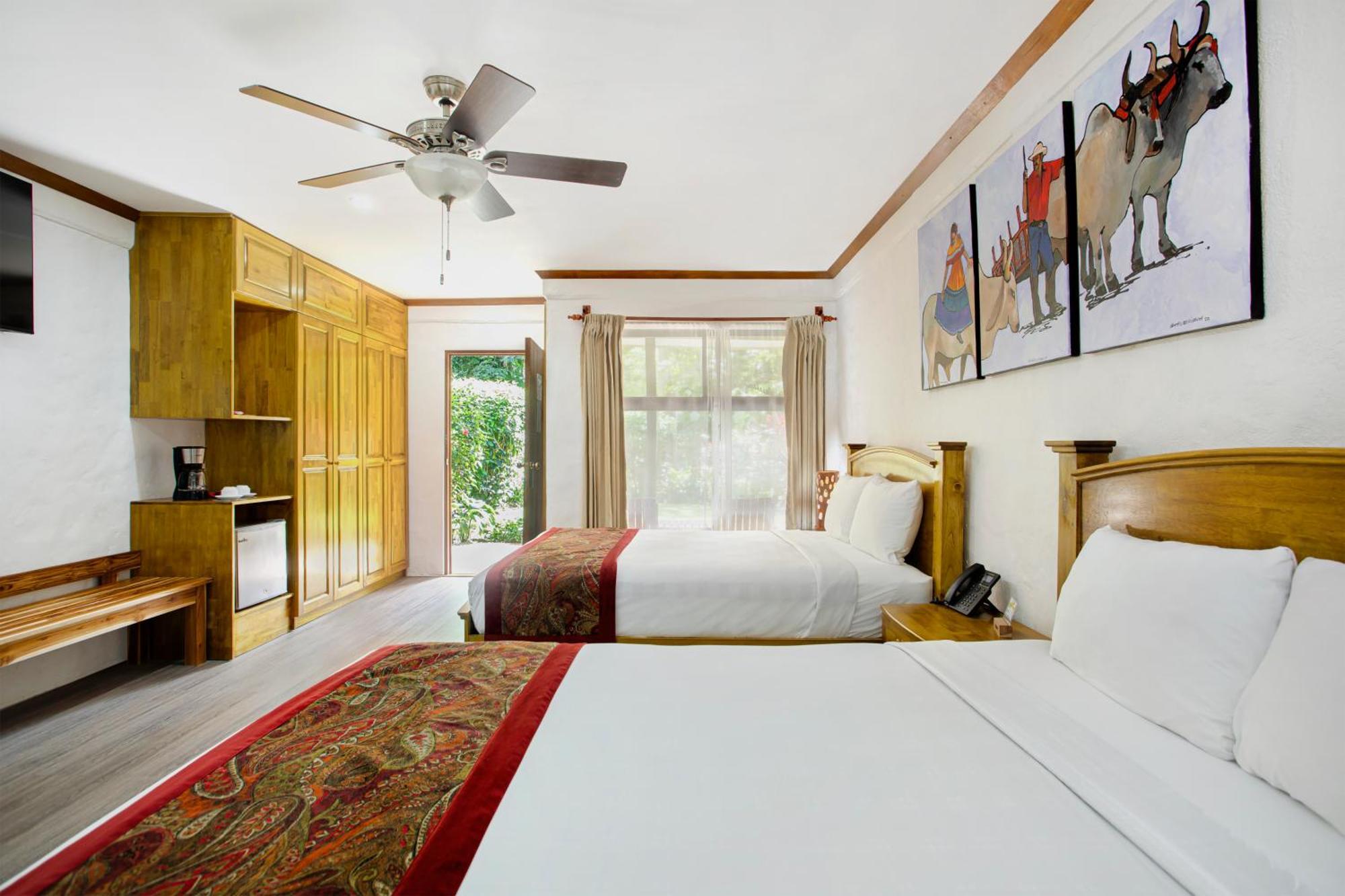 Hacienda Guachipelin Volcano Ranch & Hot Springs Liberia