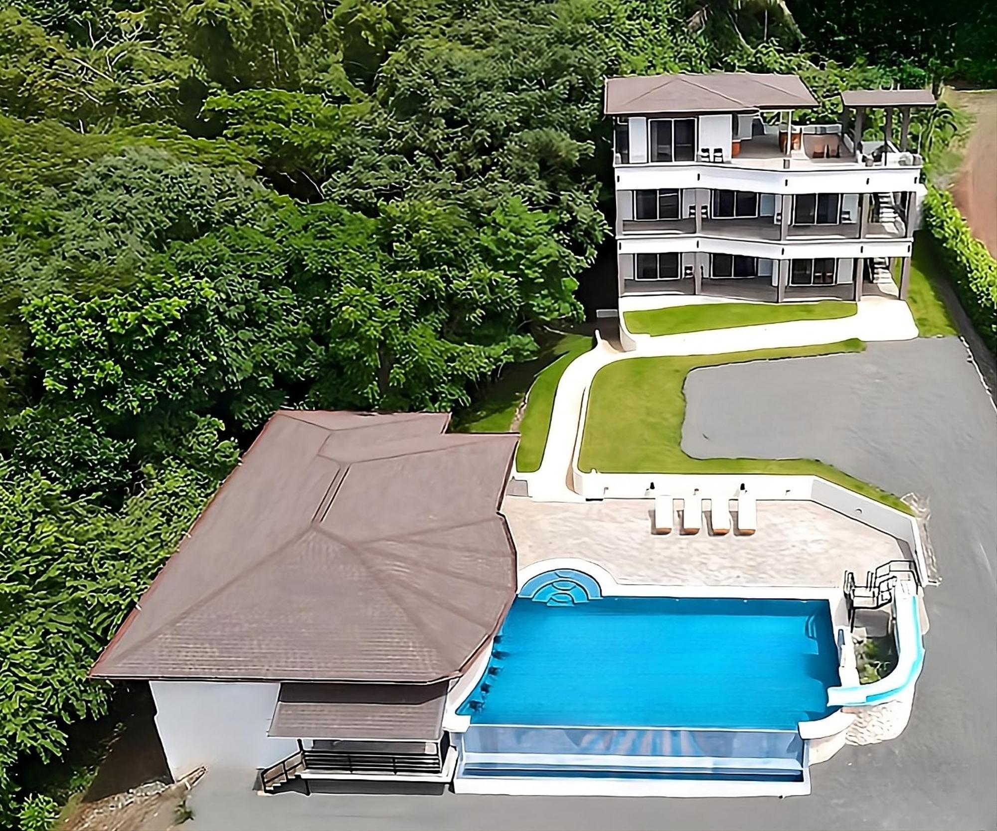 Lomas Resort