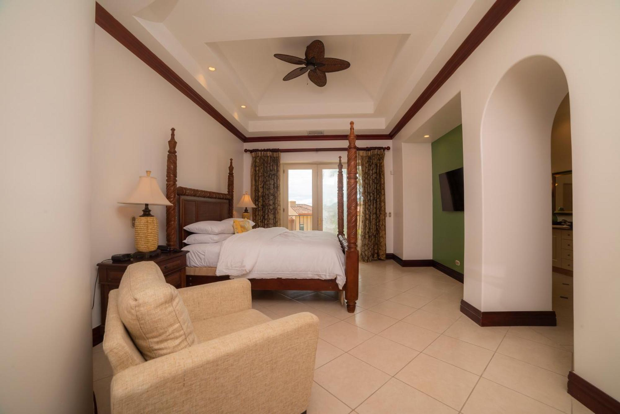 Suenos Bella Vista 2b 3 Bdr 3 Bath By In Cr Holiday home