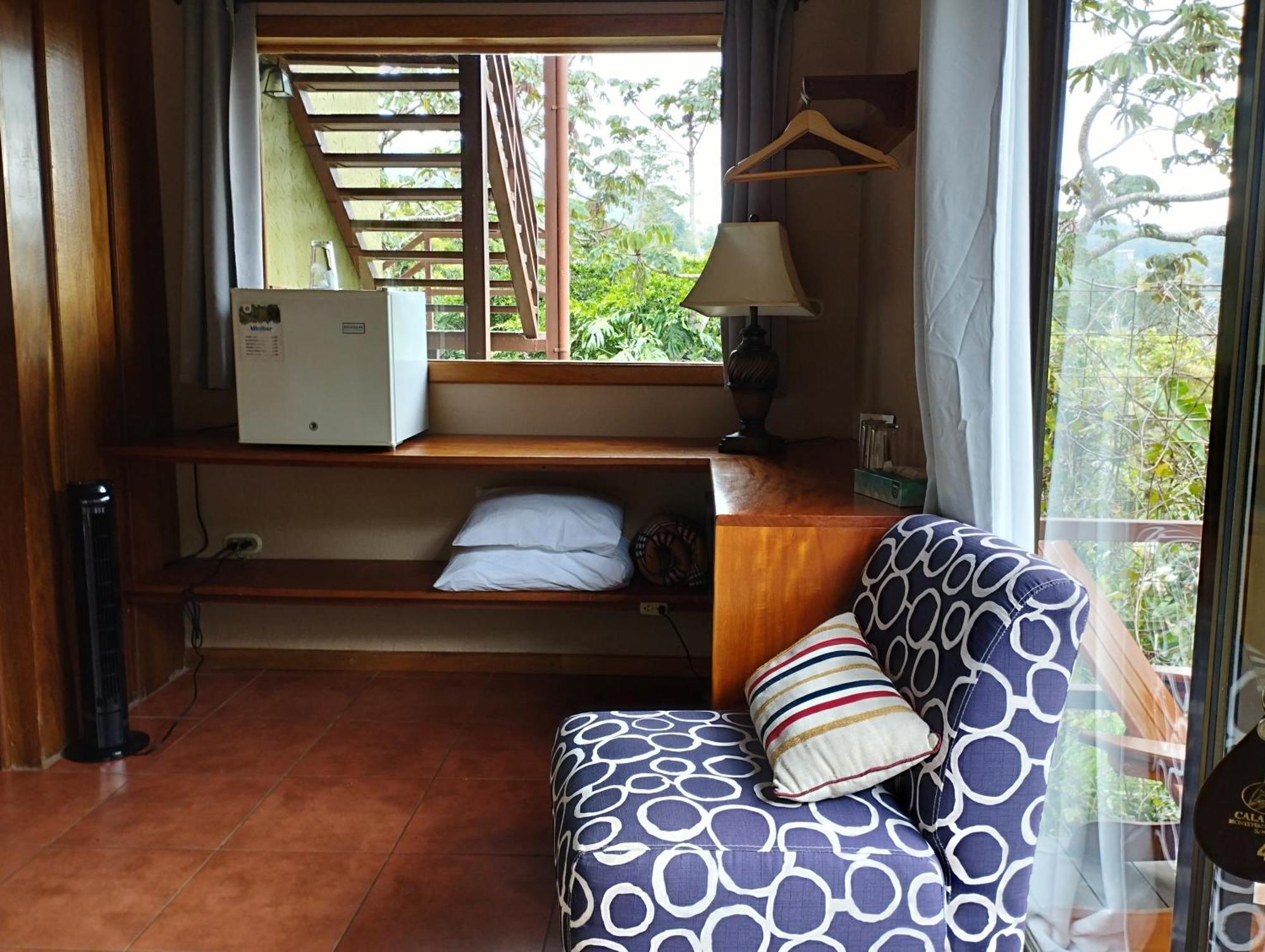 Cala Lodge