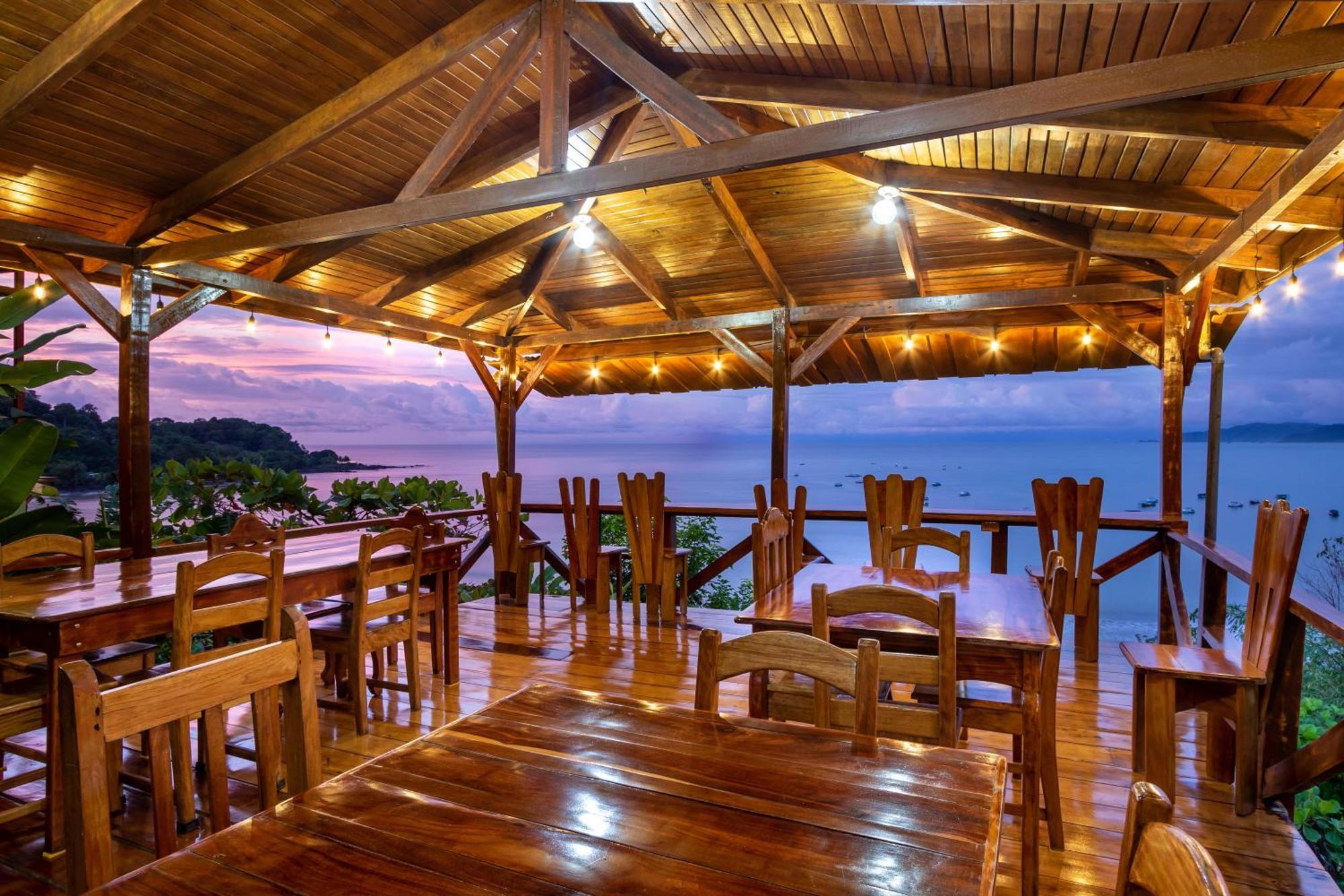 Cotingas Ocean View Lodge Drake Bay