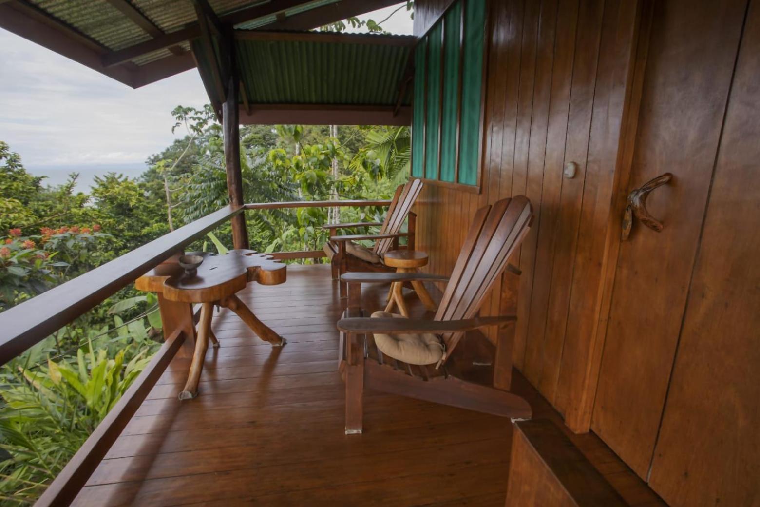 Sunset Lodge *