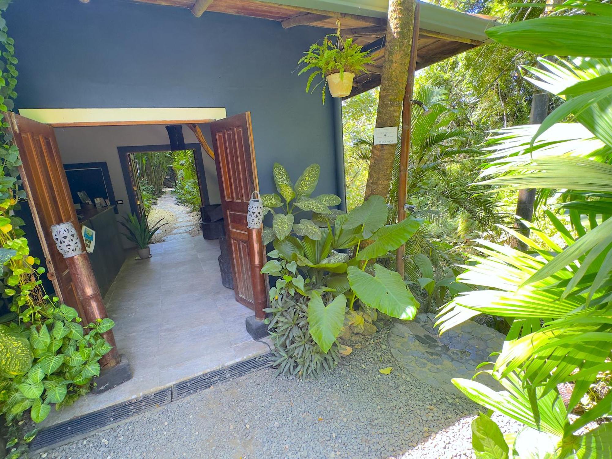 Canaima Chill House 2*
