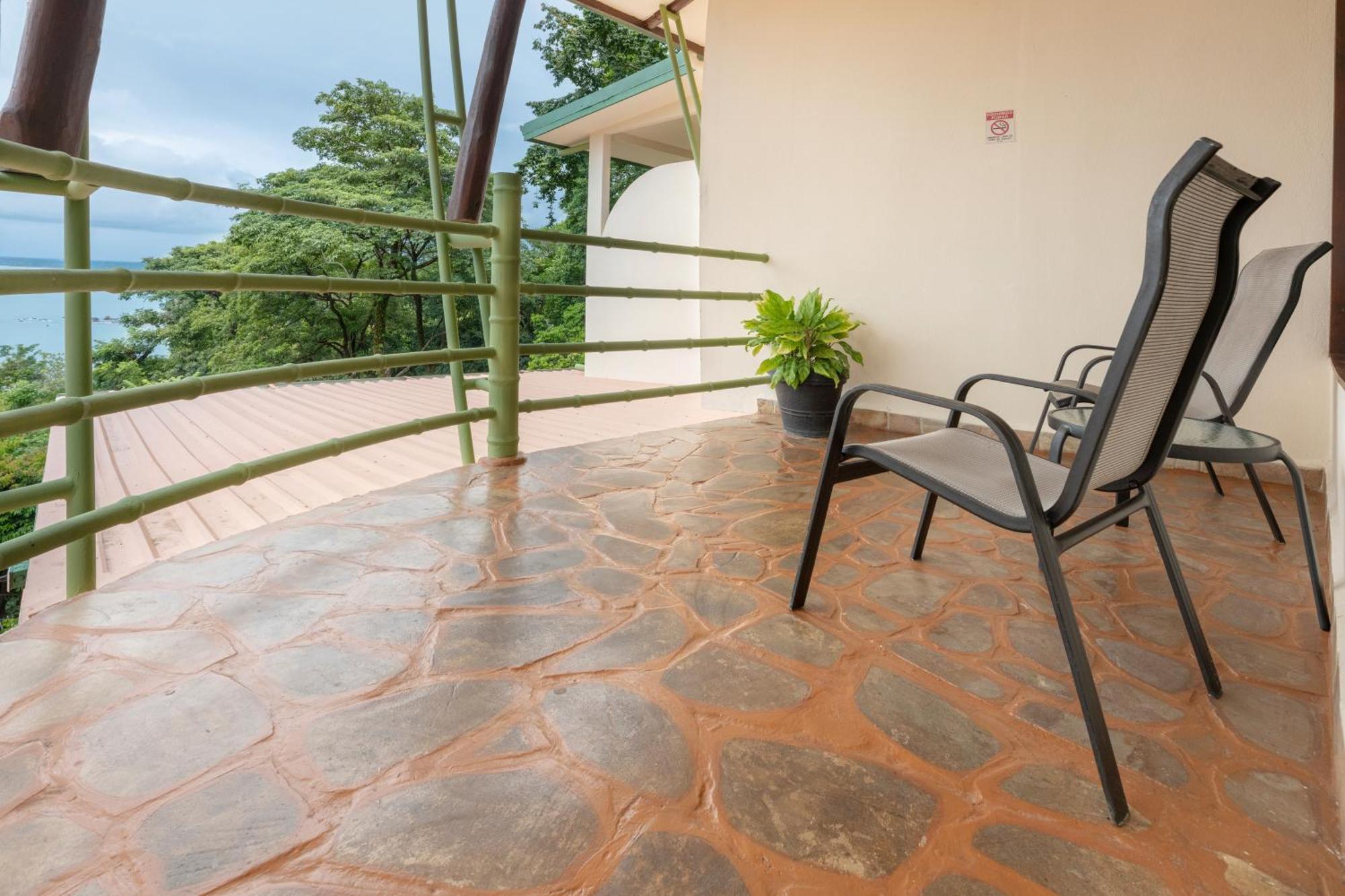 Issimo (adults Only) Manuel Antonio
