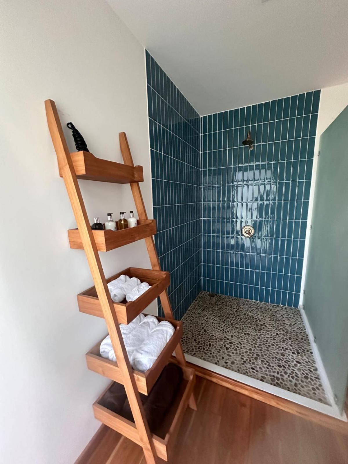 Suitree Experience Hotel 4*