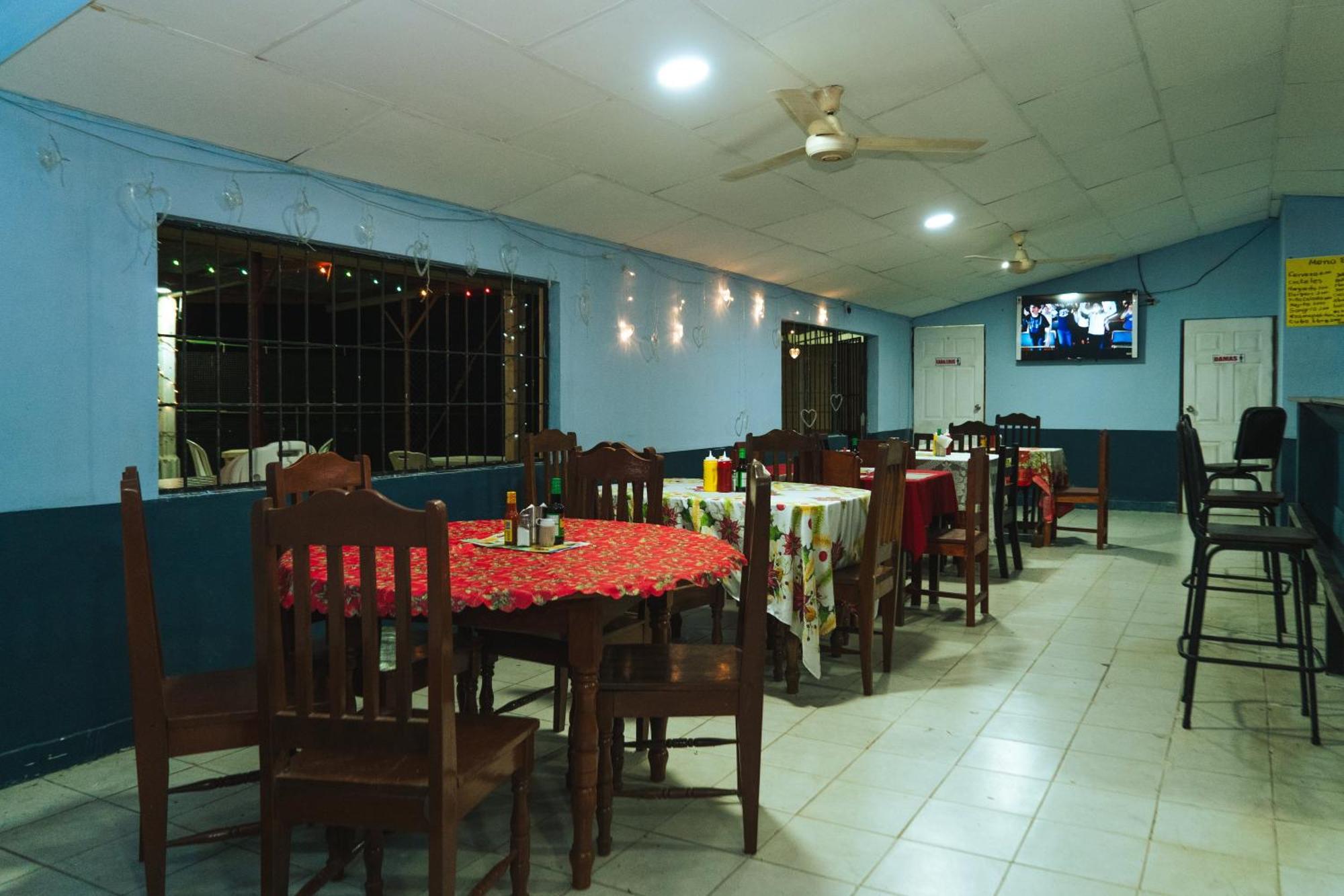 El Cocobolo Food&rest 6 Wifi Ac Pkg Gratis Bed & Breakfast