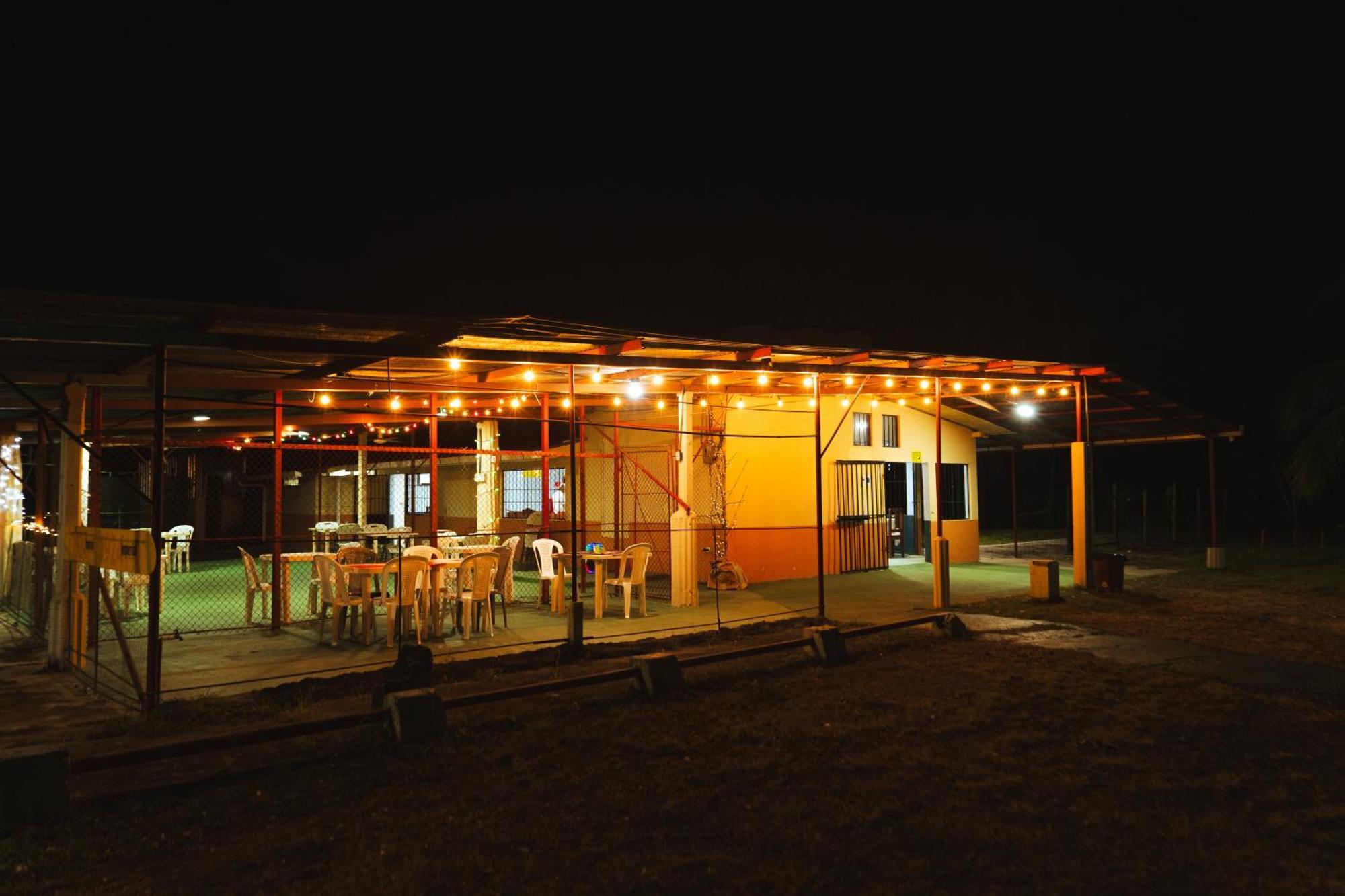 El Cocobolo Food&rest 6 Wifi Ac Pkg Gratis *