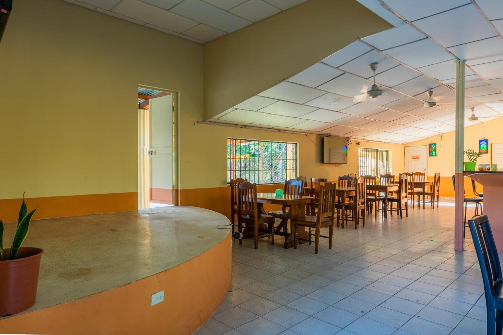 El Cocobolo Food&rest 6 Wifi Ac Pkg Gratis