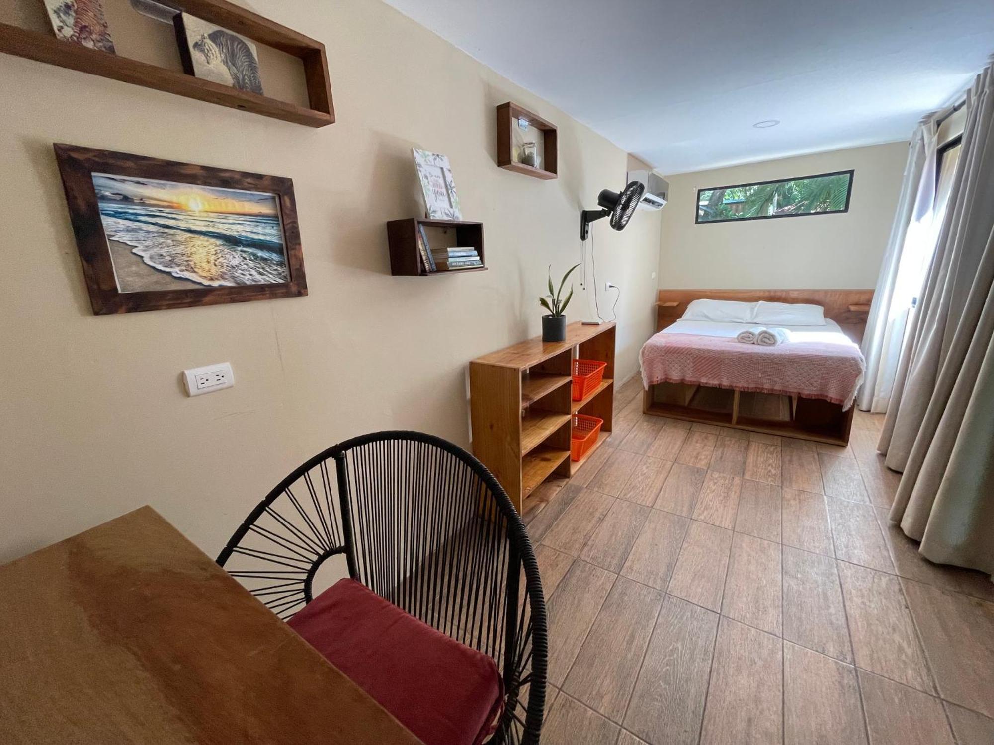 Salty Enthusiasts Share House & Playa Santa Teresa (Puntarenas)
