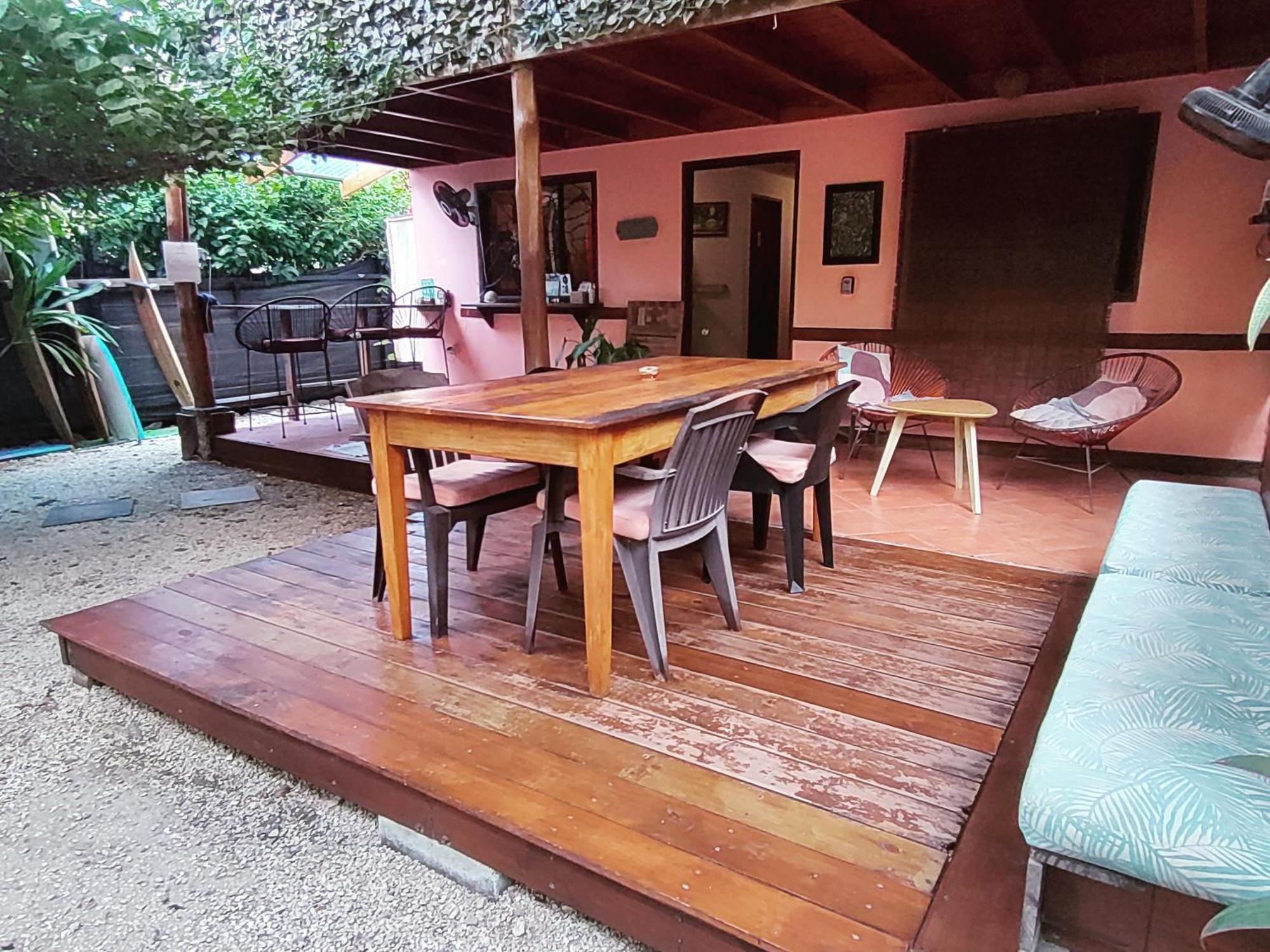 Salty Enthusiasts Share House & Hostel