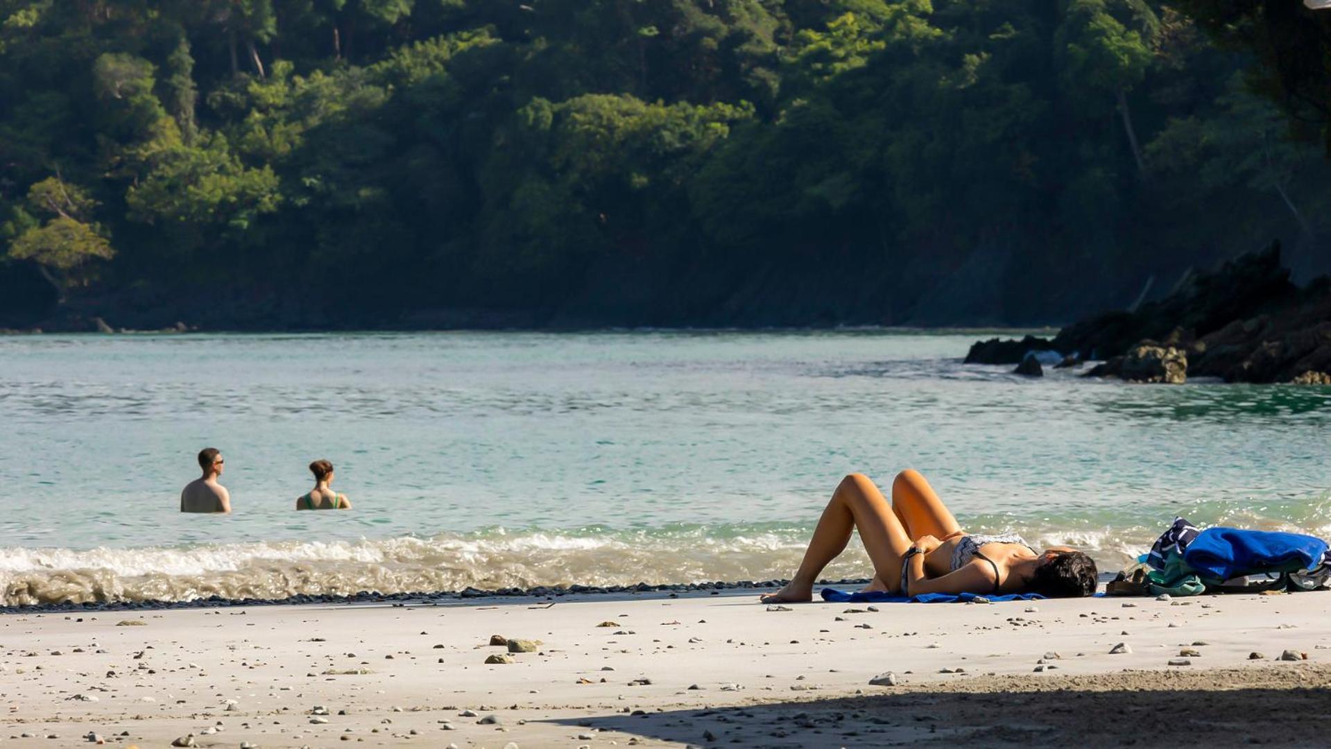 Shana By The Manuel Antonio