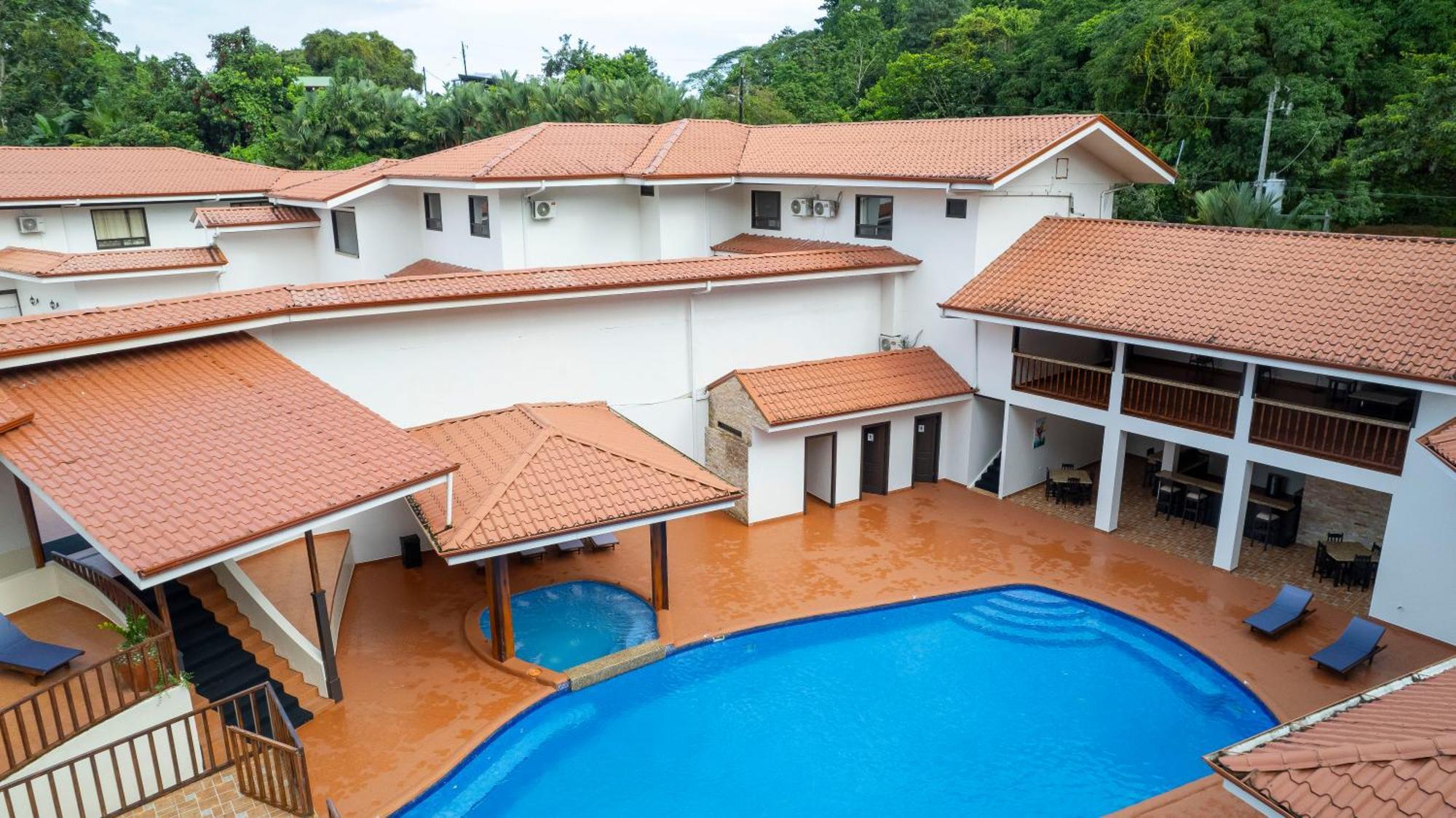 Serenity & Hotel La Fortuna