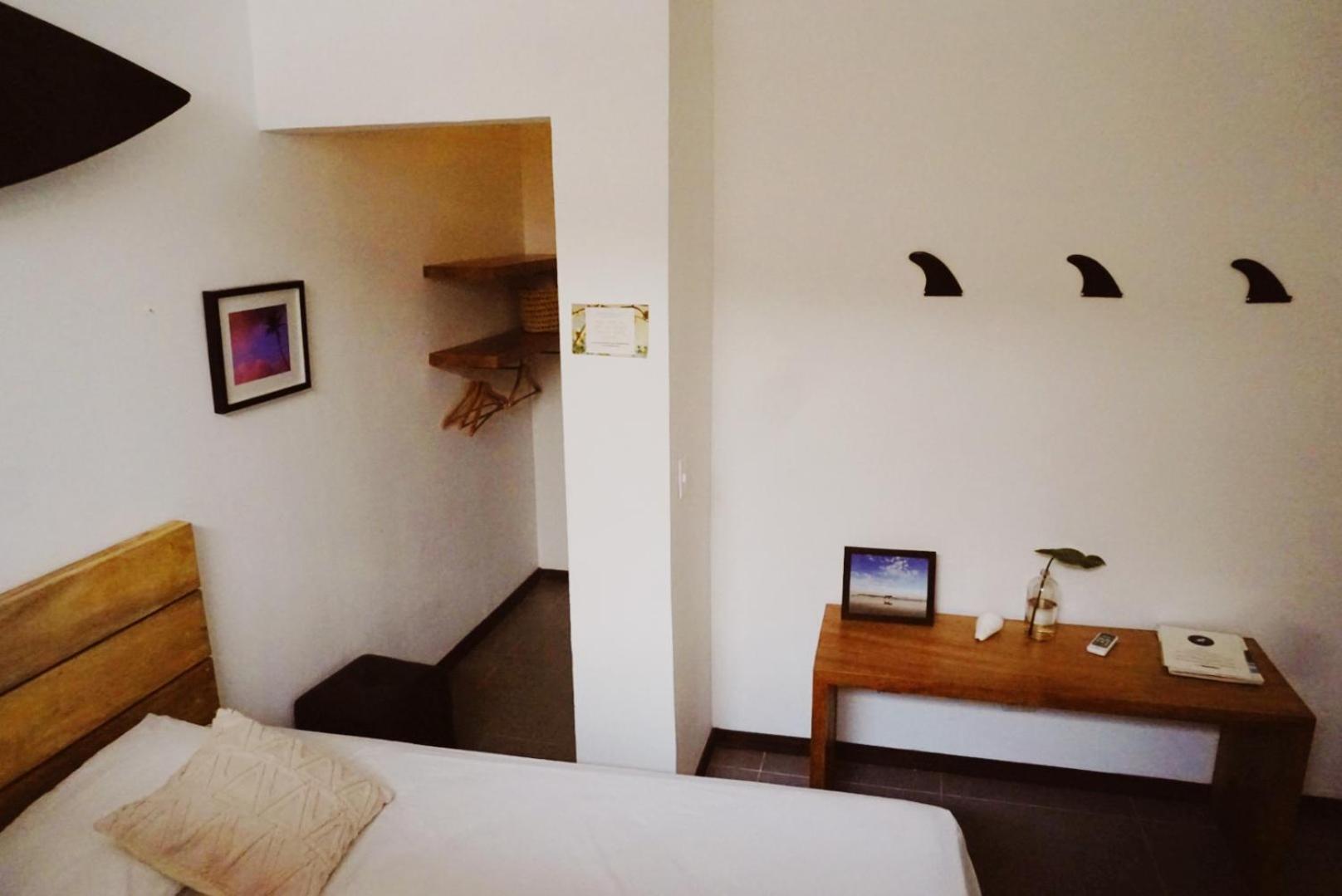 Hotel El Chante Surf House *
