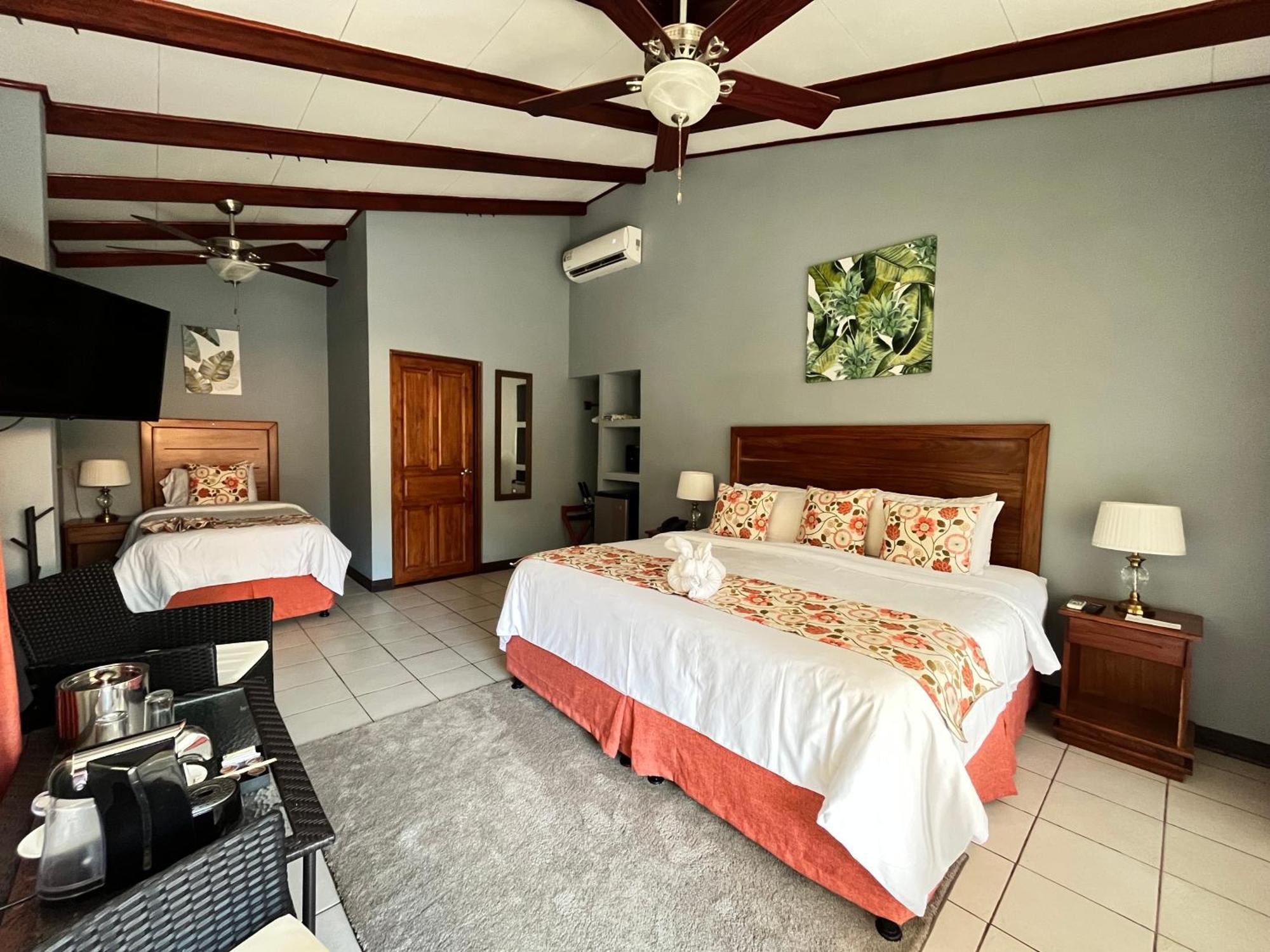 Hotel Playa Espadilla & Gardens