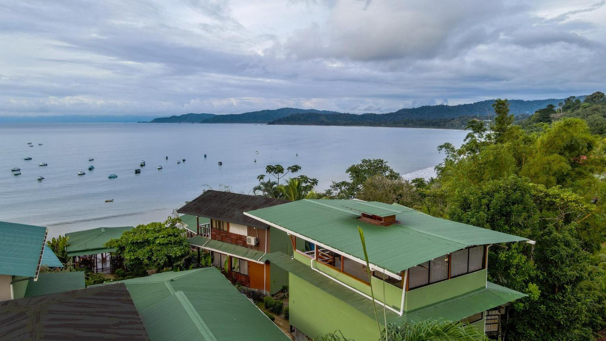 Cotingas Ocean View Lodge