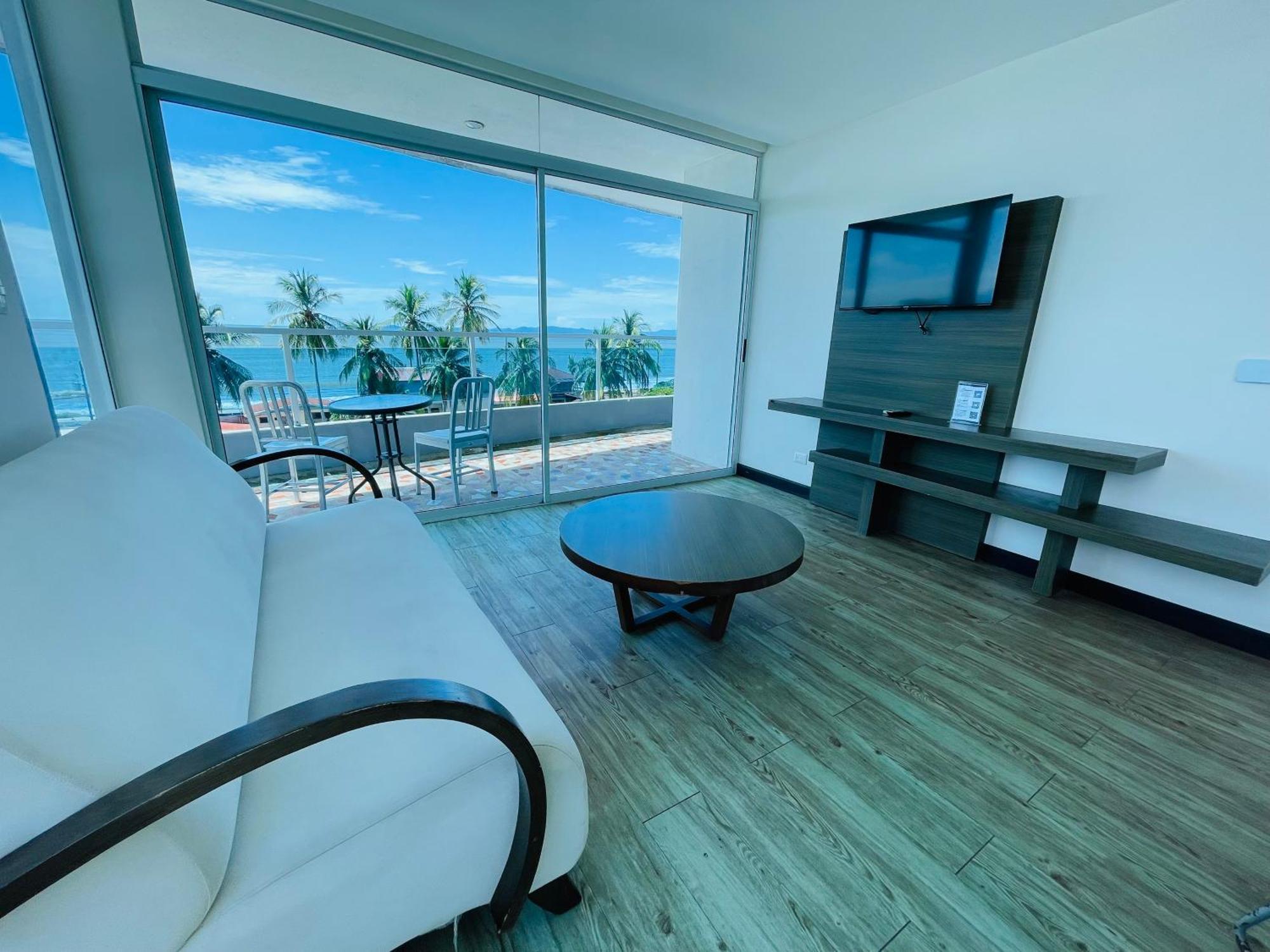 Puerto Azul Hotel 4*