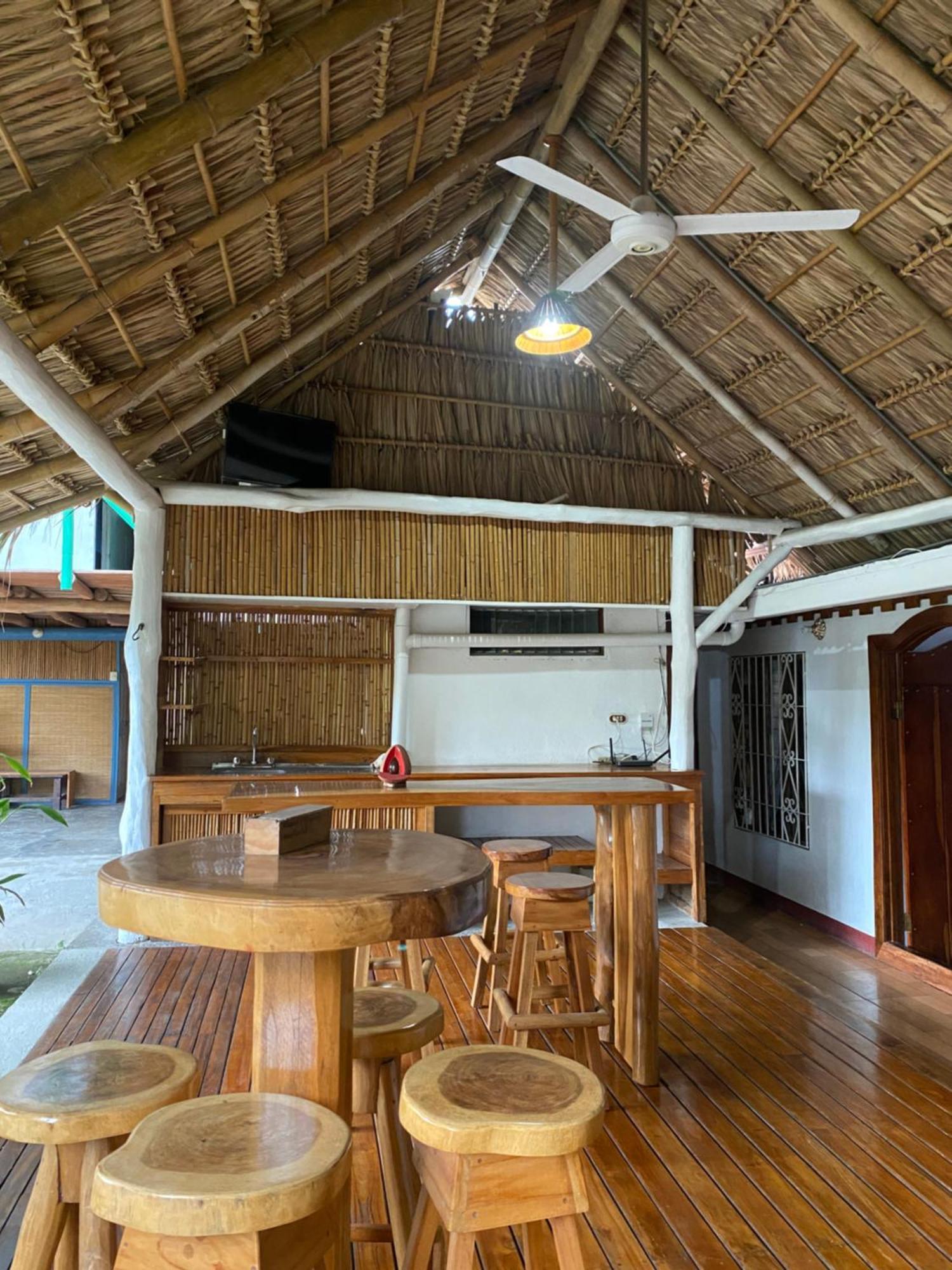 Mauras Tropical Mini & Tours Paquera