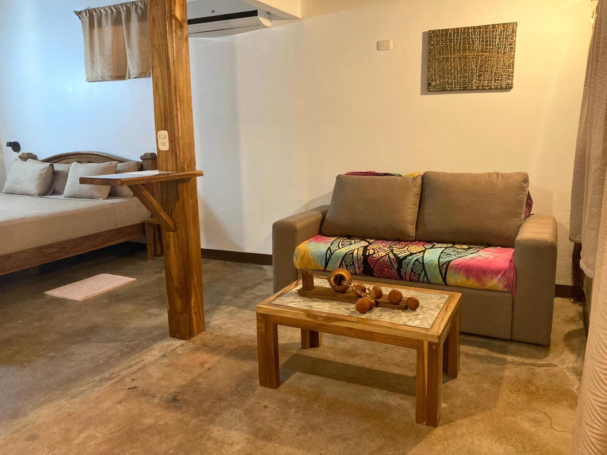 Tamahostel & Glamping Tamarindo