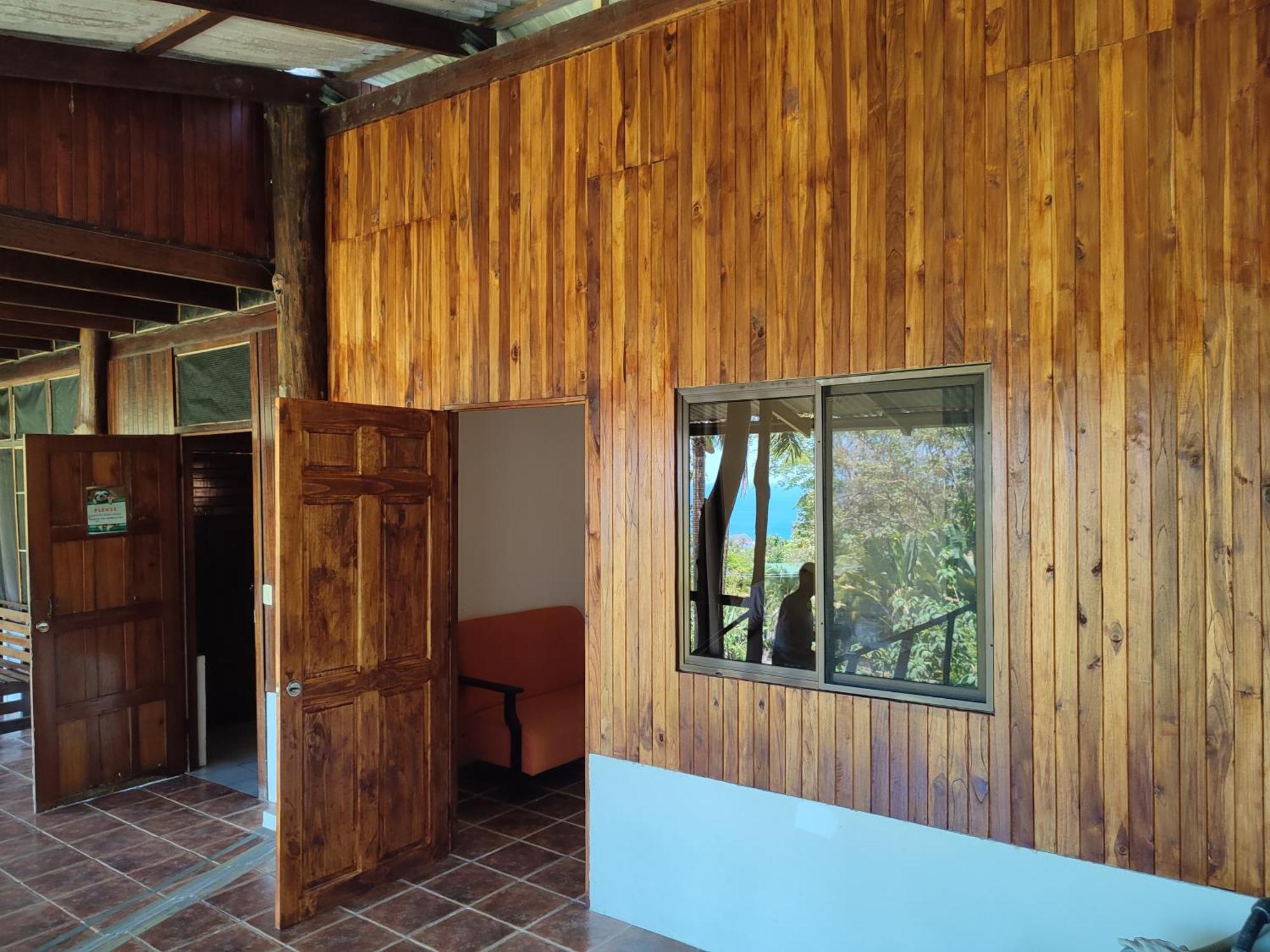 Hostel Plinio Manuel Antonio