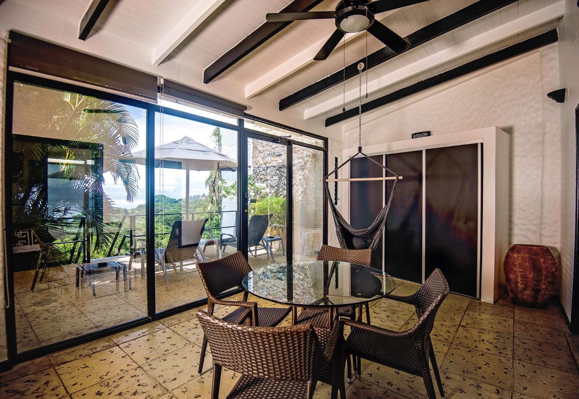 Roca Boutique & - Adult Only Hotel 3*