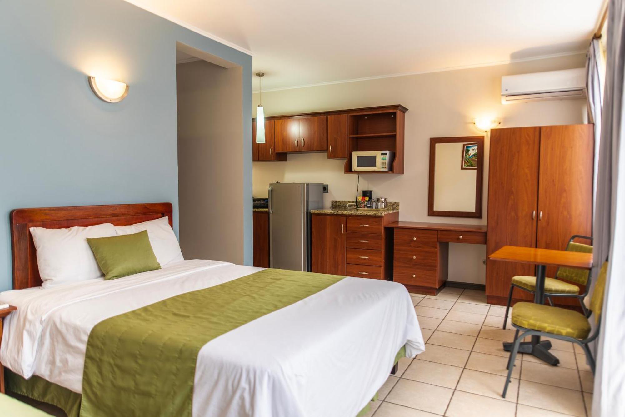 Hotel Y Restaurante El Guarco Cartago