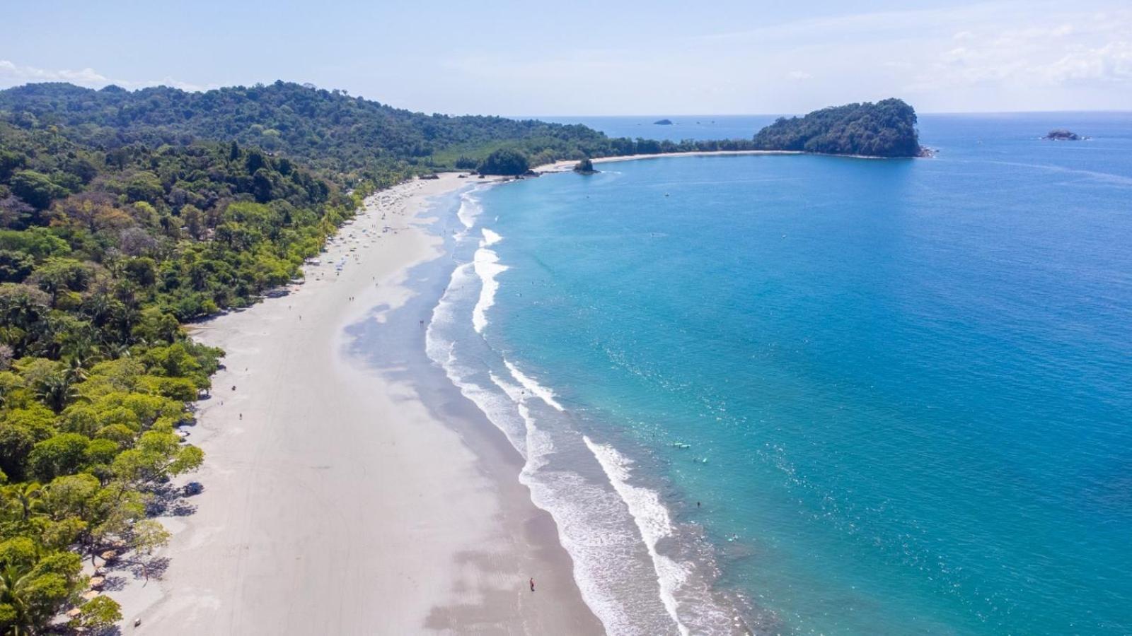 Shana By The 4* Manuel Antonio