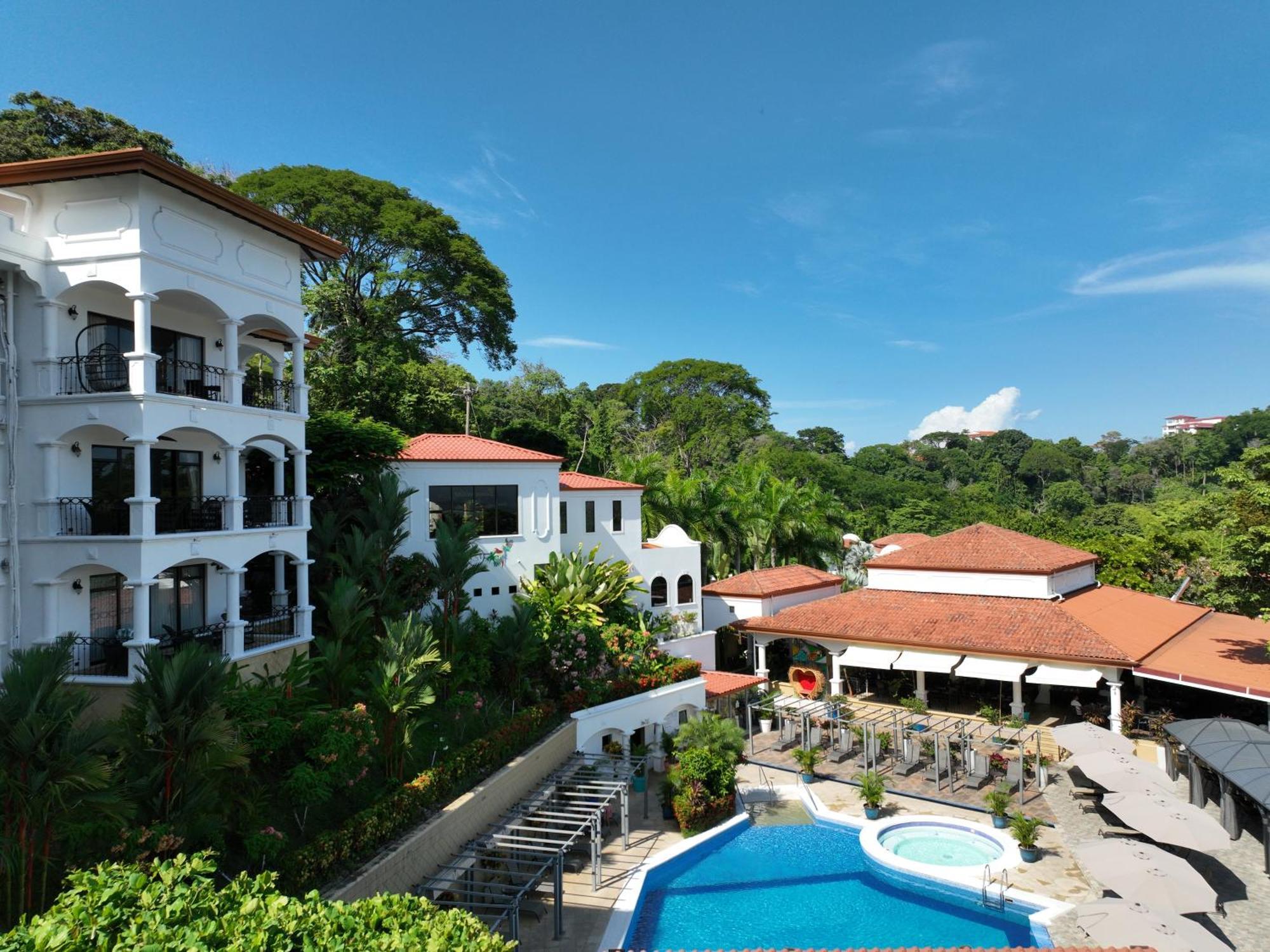 Shana By The Manuel Antonio